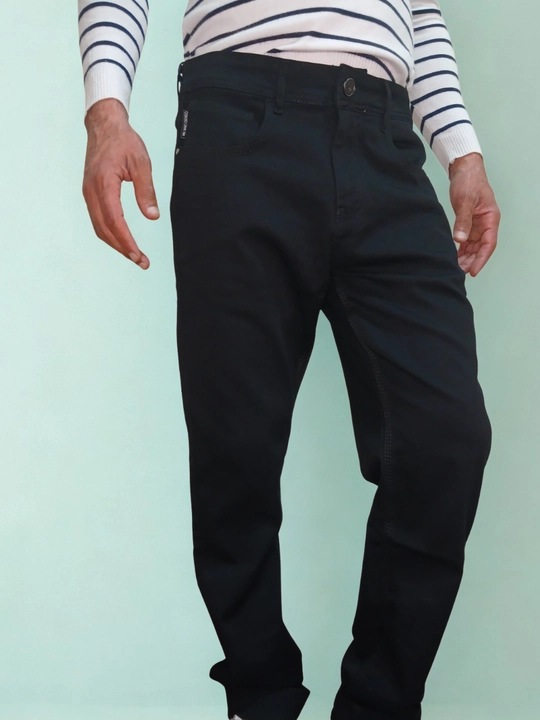 Erkaklar shimlari klassik qora – ofis va kundalik kiyish uchun, slim fit