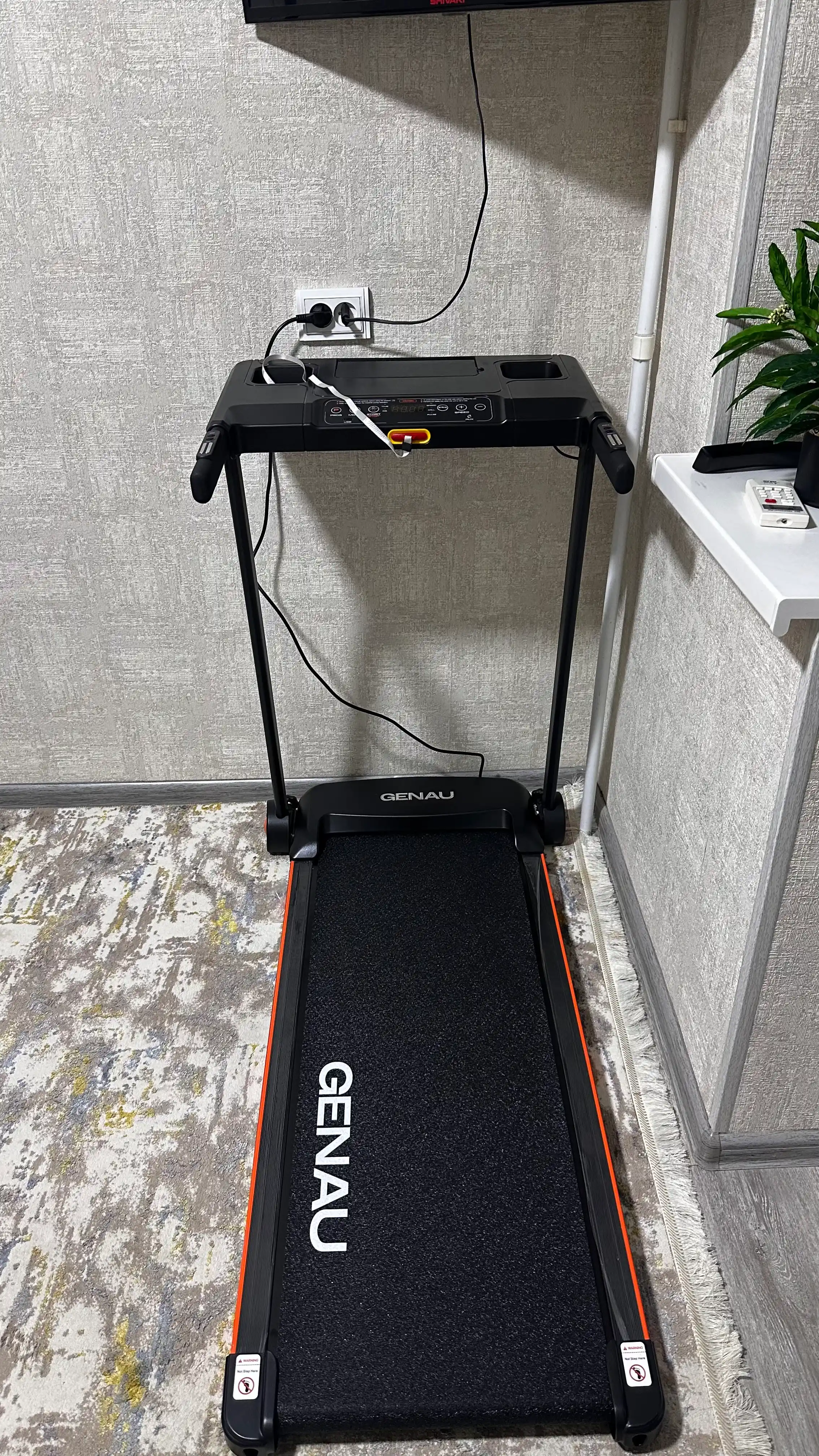 GENAU S50 Studio *RT2-17B elektr yugurish yo‘lakchasi
