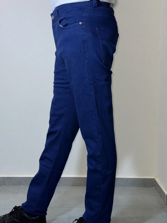 To'q ko‘k slim fit jinsi, bahorgi, kichik o'lchamli - 
