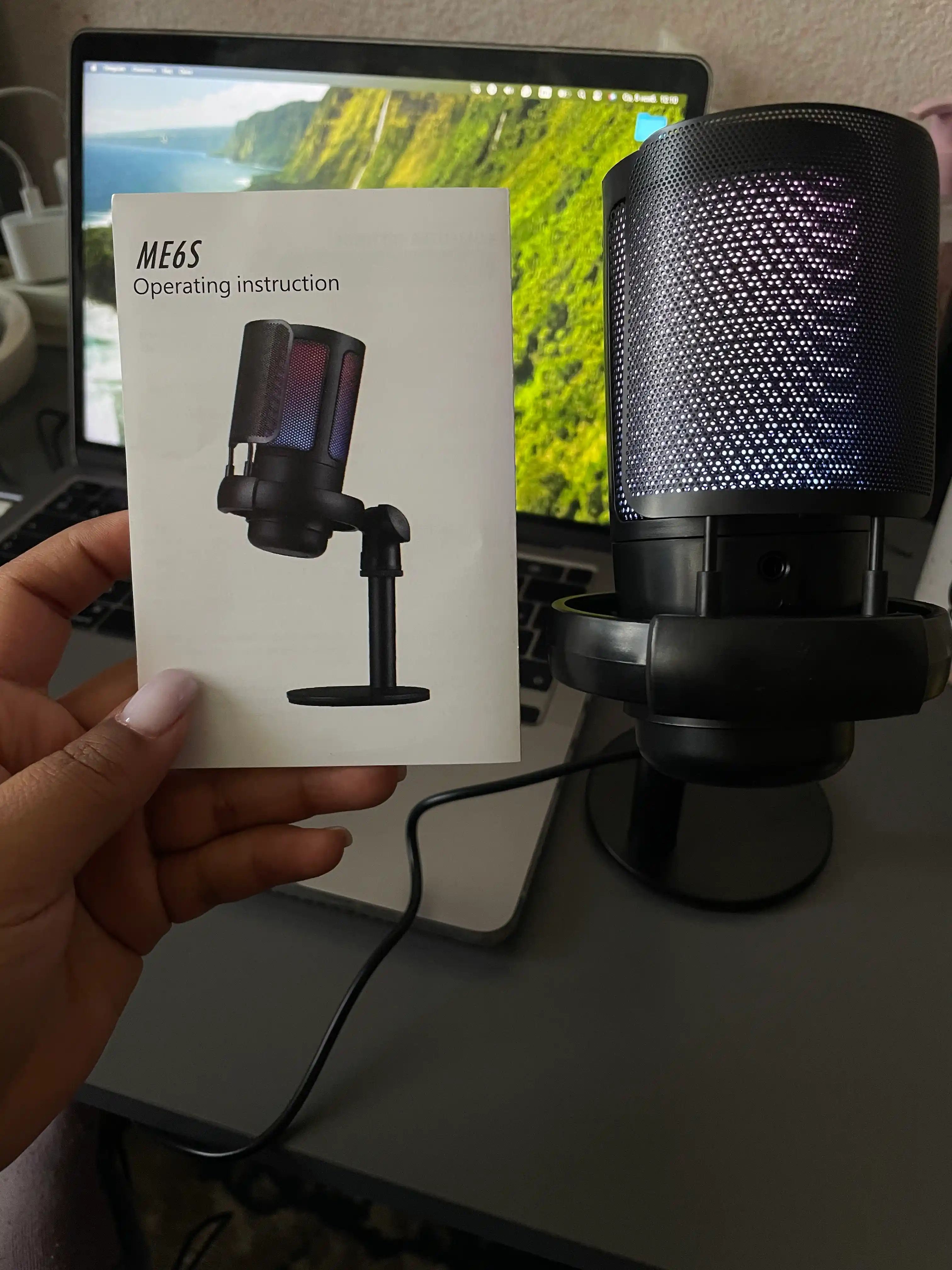 Игровой конденсаторный RGB микрофон ME6S со стойкой, шок-маунтом и поп-фильтром