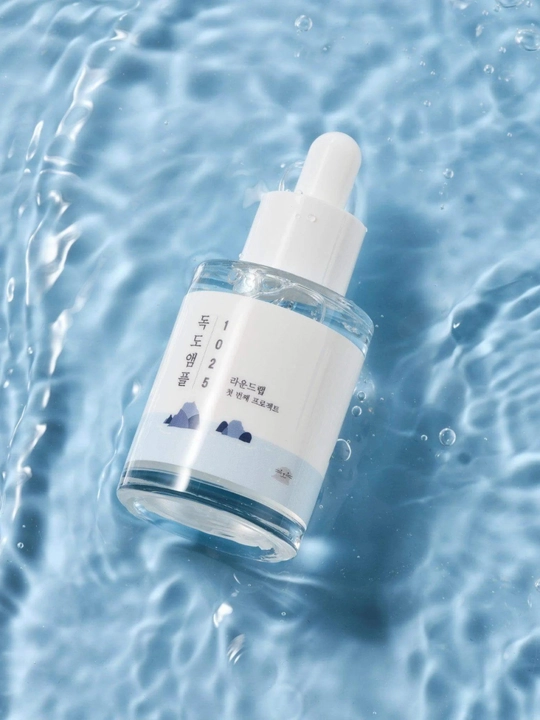 Namlangan quruq teri uchun dengiz suvi ampulasi Round Lab 1025 Dokdo Ampoule, 45 ml - 