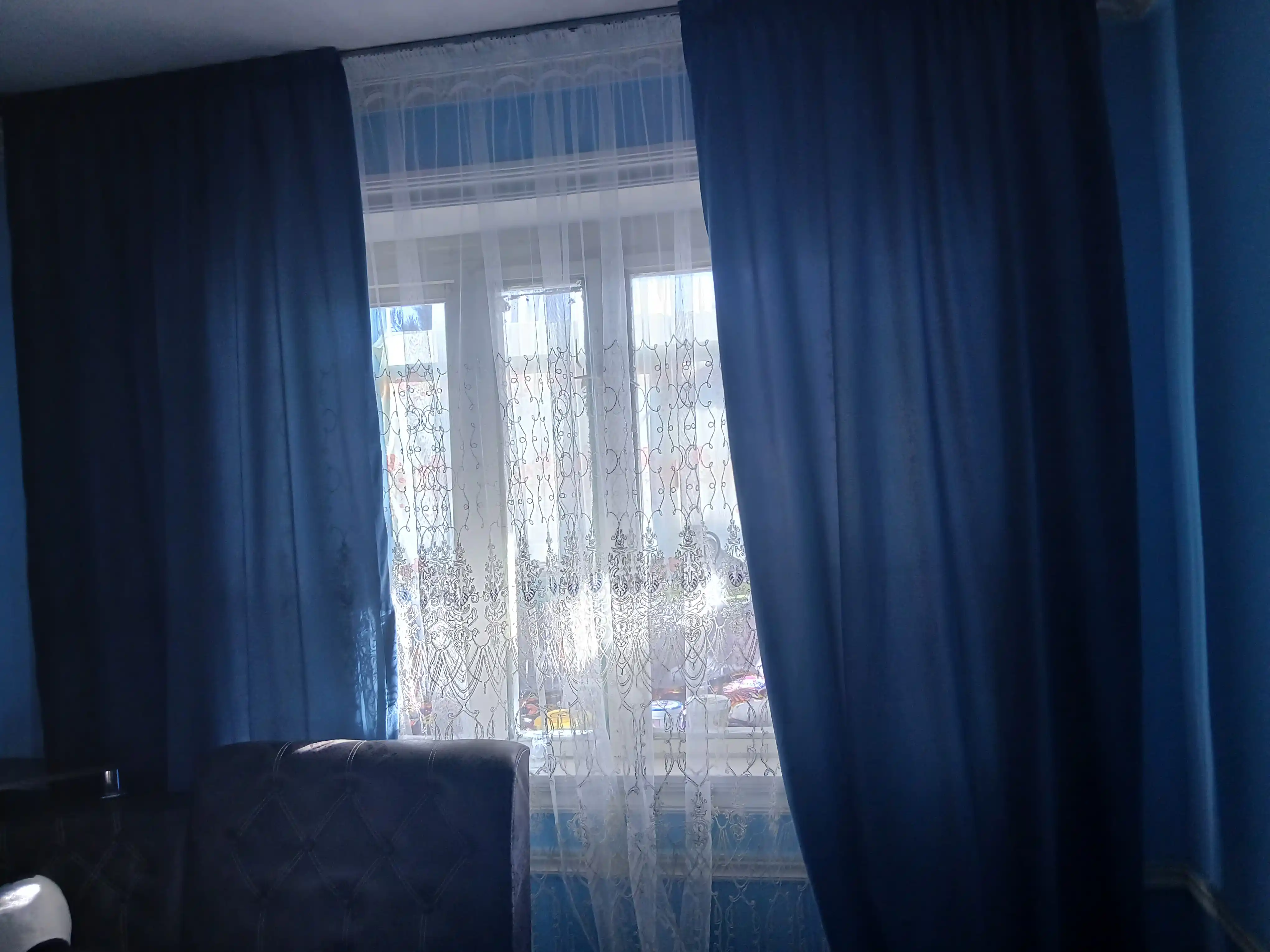 Tul pardalar, mexmonxona, balkon, yotoqxona derazalari uchun, oq