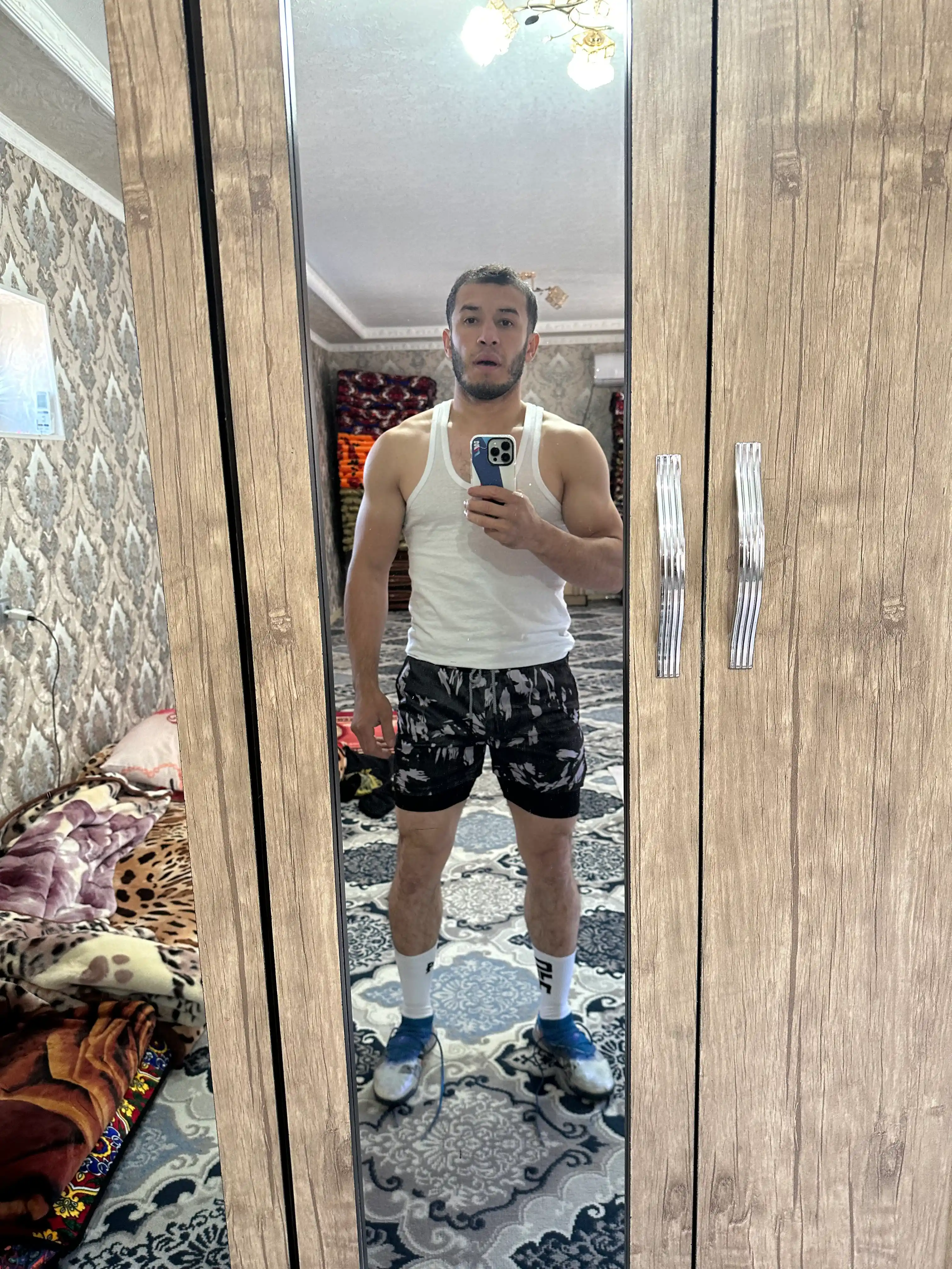 Erkaklar uchun sport shortiklari, paxta va polyester, yugurish va zal uchun