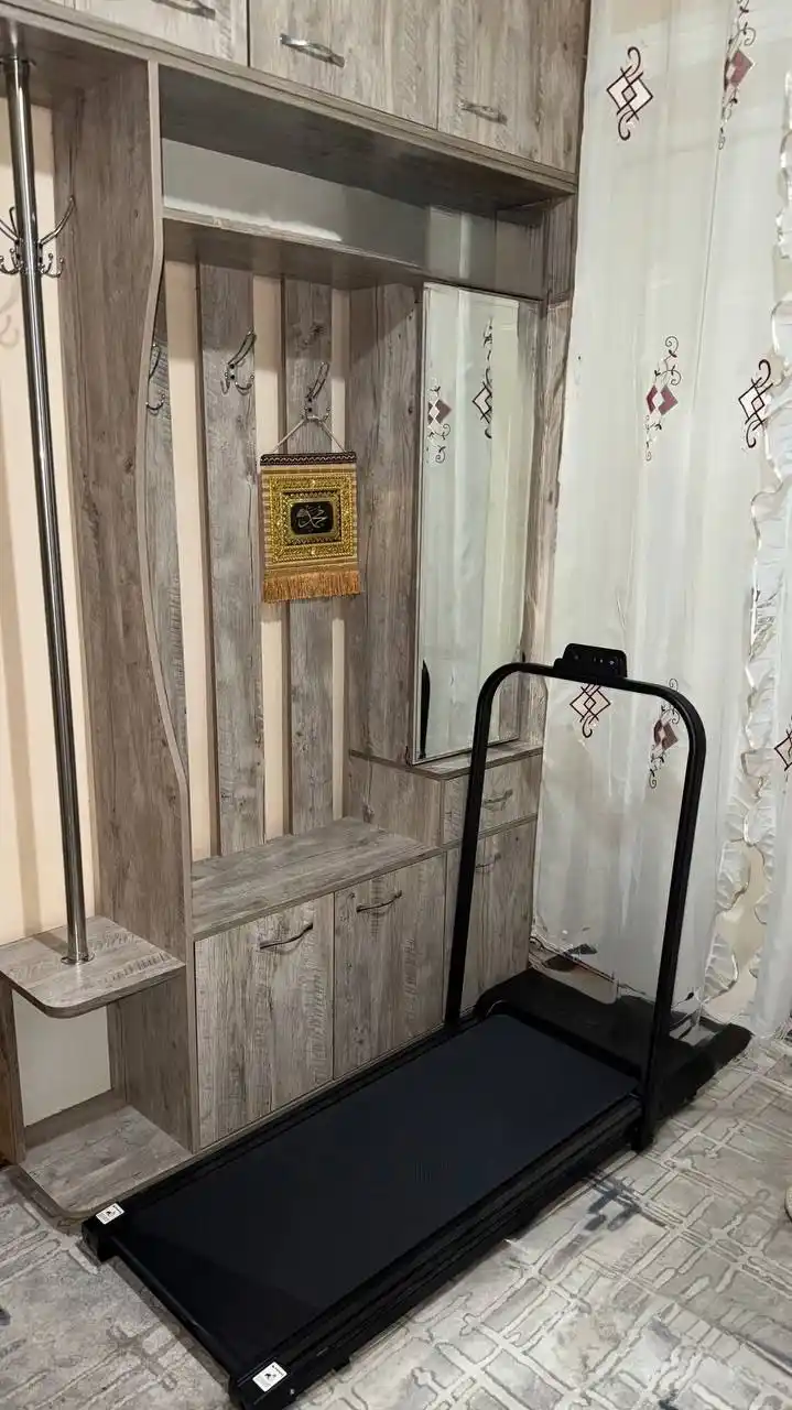 120 kg gacha bo'lgan uy yugurish yo'lagi, elektr, yig‘iladigan