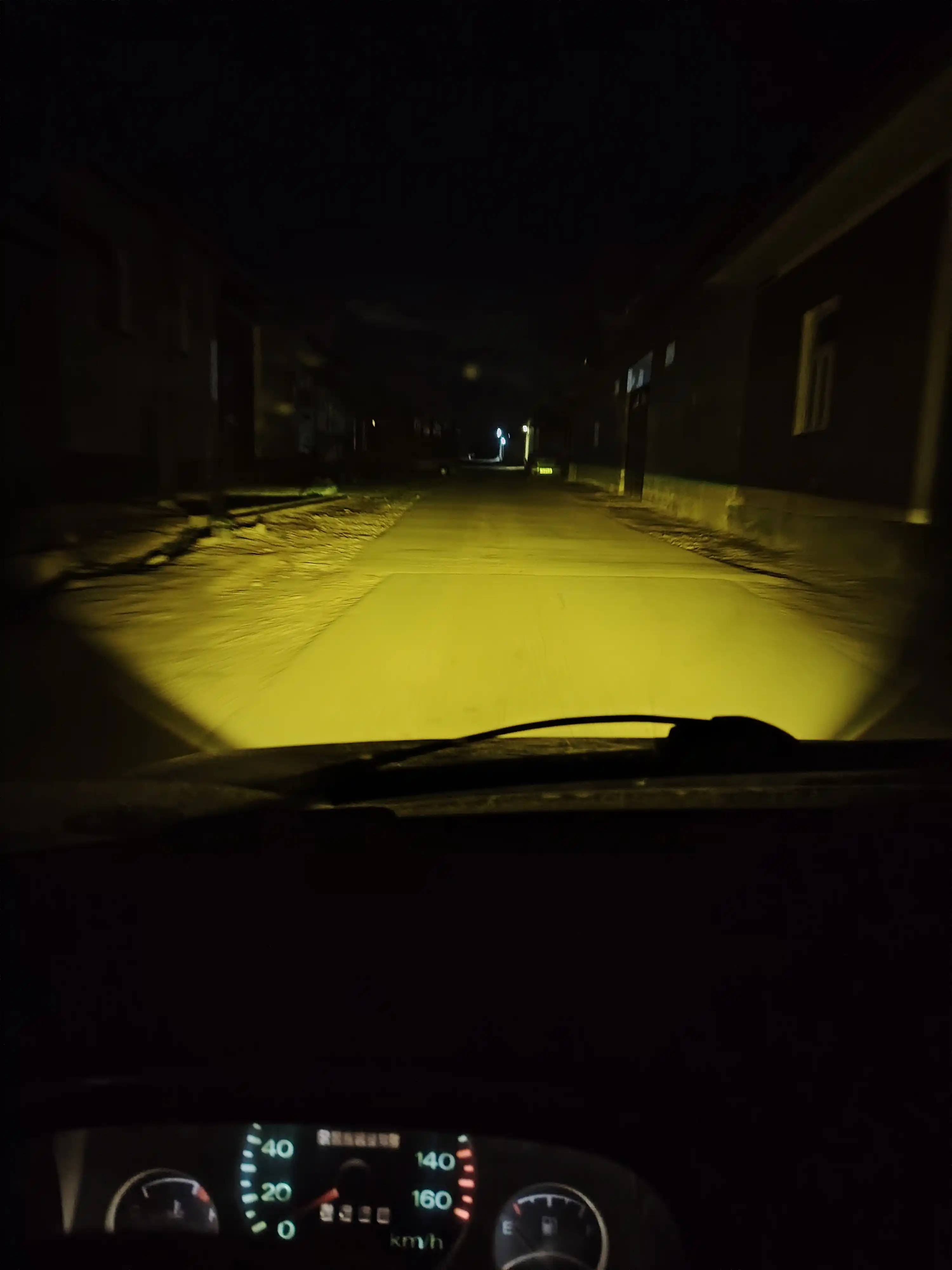 Yoritgichlar led lampa A8 oq va sariq rangli,LED - A7 LED lampalar H4 mini linzali avto