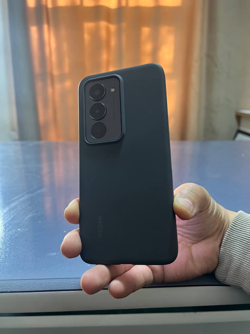 Смартфон Redmi 15, 6.9" IPS-дисплей, 50 Мп, 7000 мАч, быстрая зарядка 33 Вт