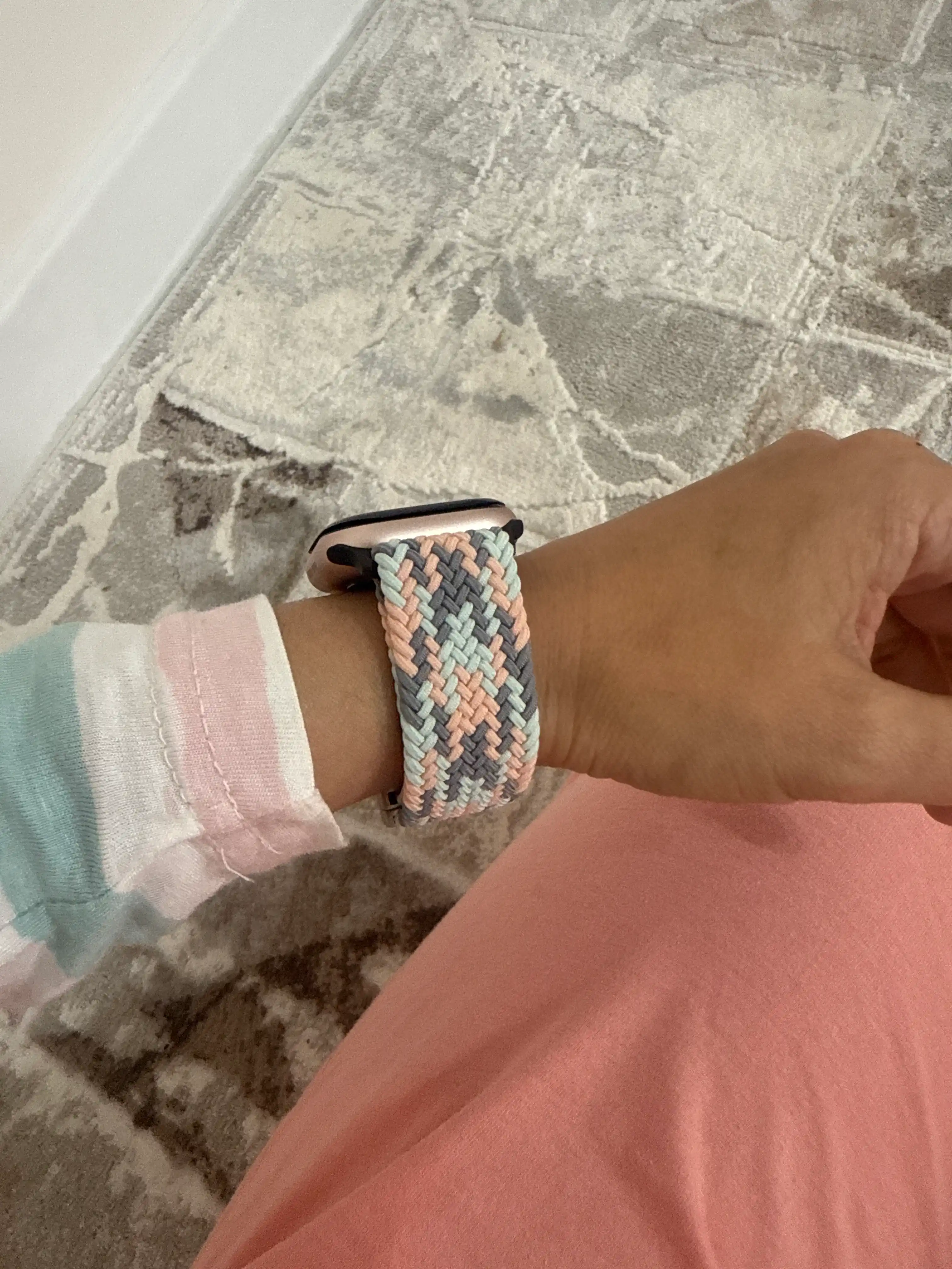 Нейлоновый ремешок с магнитной застёжкой для Apple Watch 3–9, SE, SE 2 и Ultra, 42–49 мм