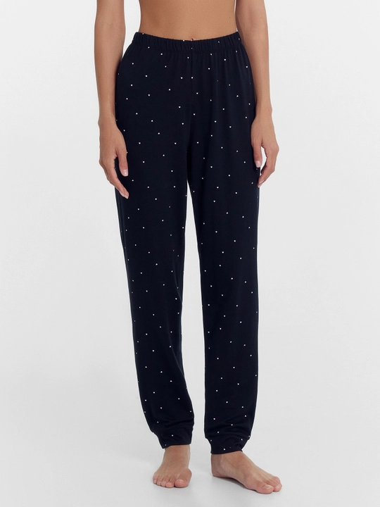Katta o‘lchamdagi ishtonli pijama