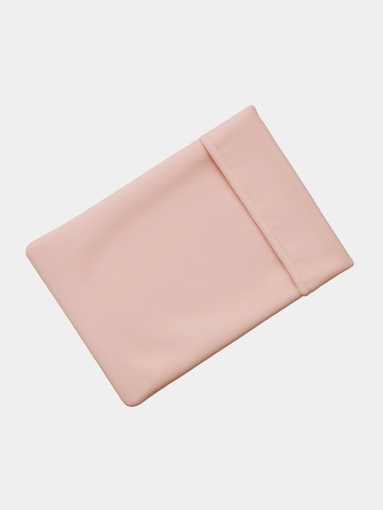 MacBook va boshqa noutbuklar uchun ishonchli rezinkali g‘ilof