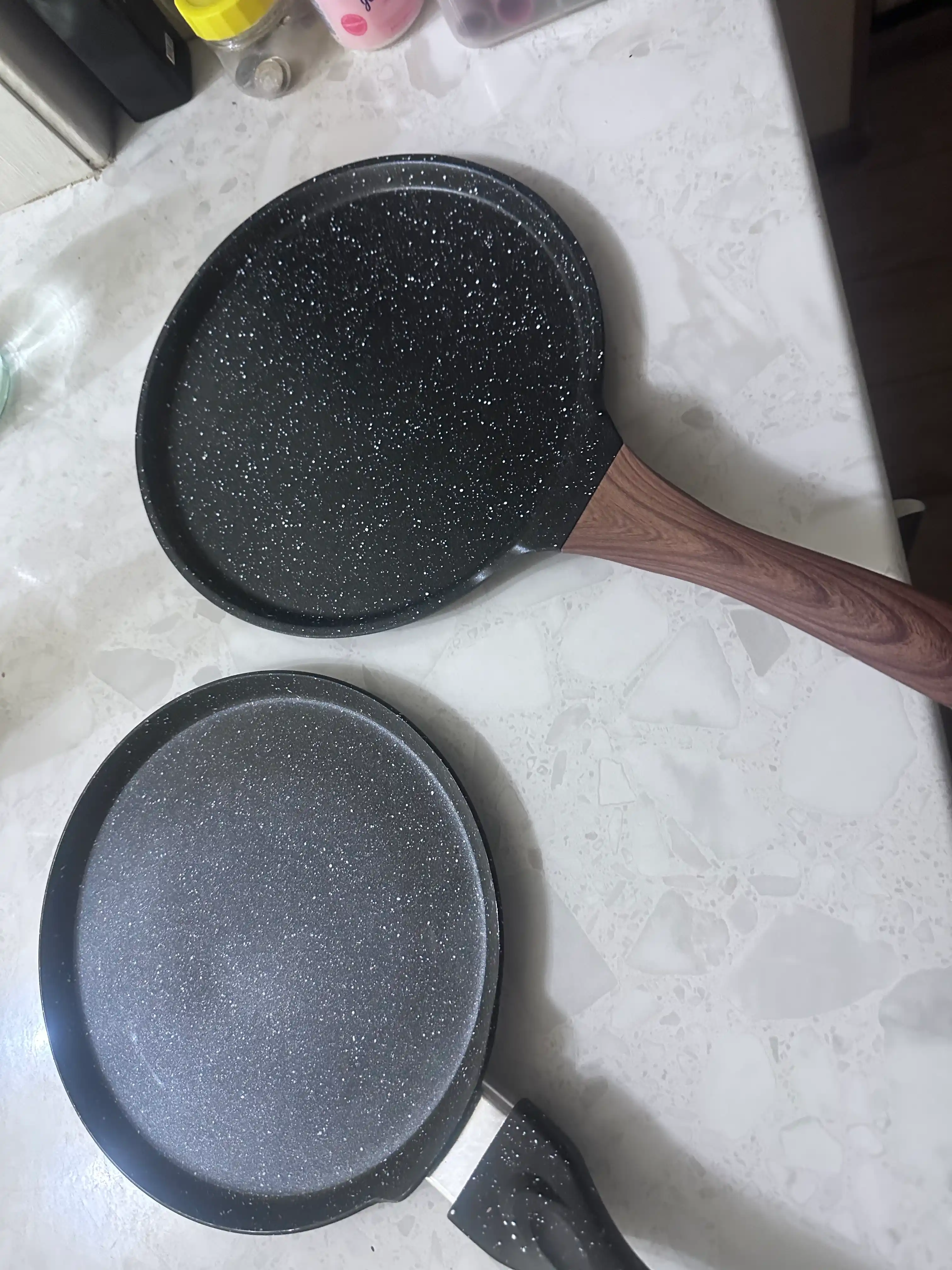 Blinchik va oladiya uchun tova, yopishmaydigan ishlab chiqaruvchisi, 22 sm, 24 sm, 26 sm