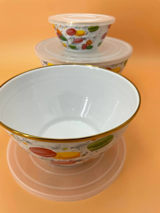 Набор эмалированных салатников, мисок с крышками, 1, 2.5, 4 литра