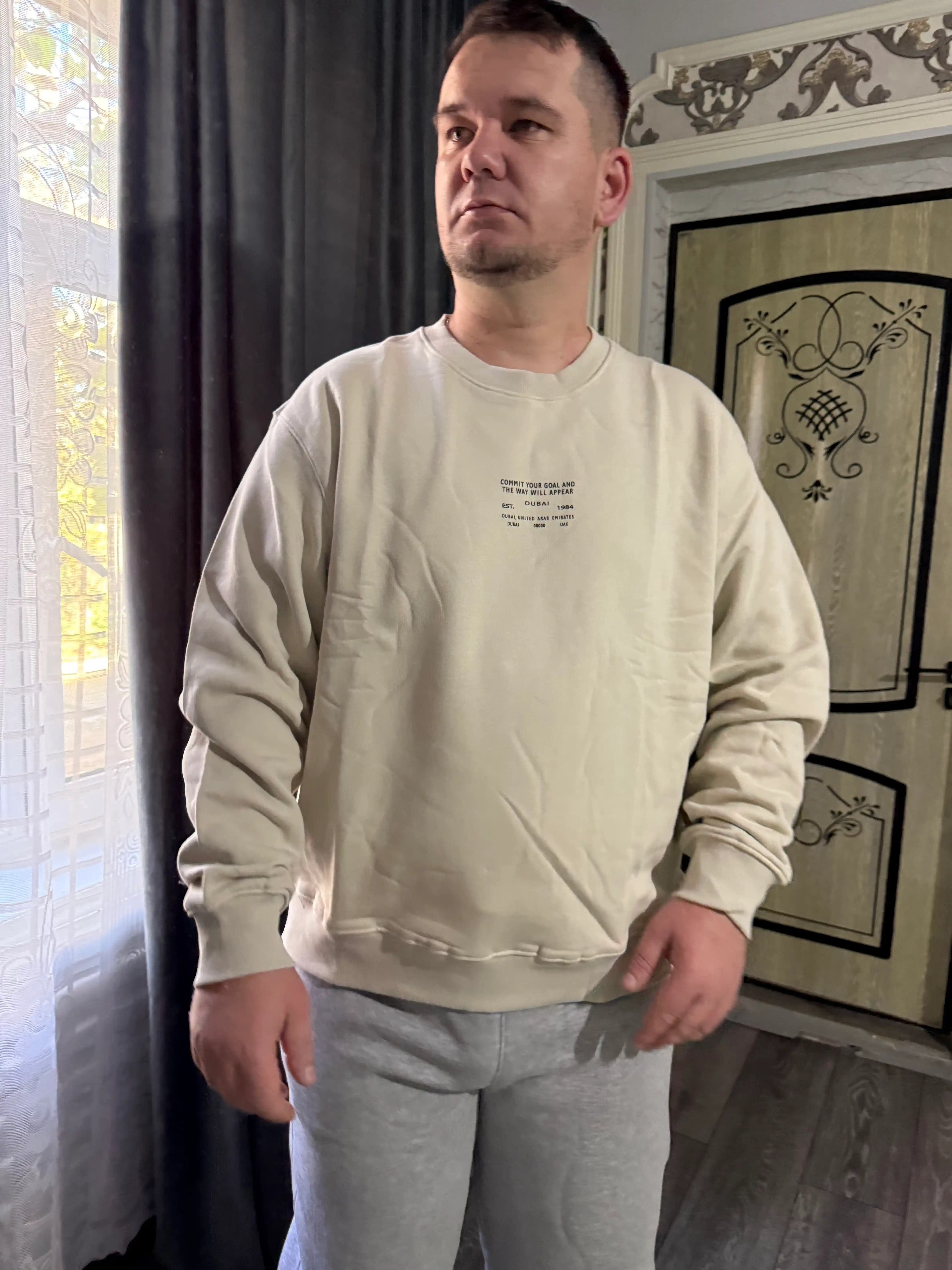 Erkaklar svitshoti oversize nachosli, bosmali
