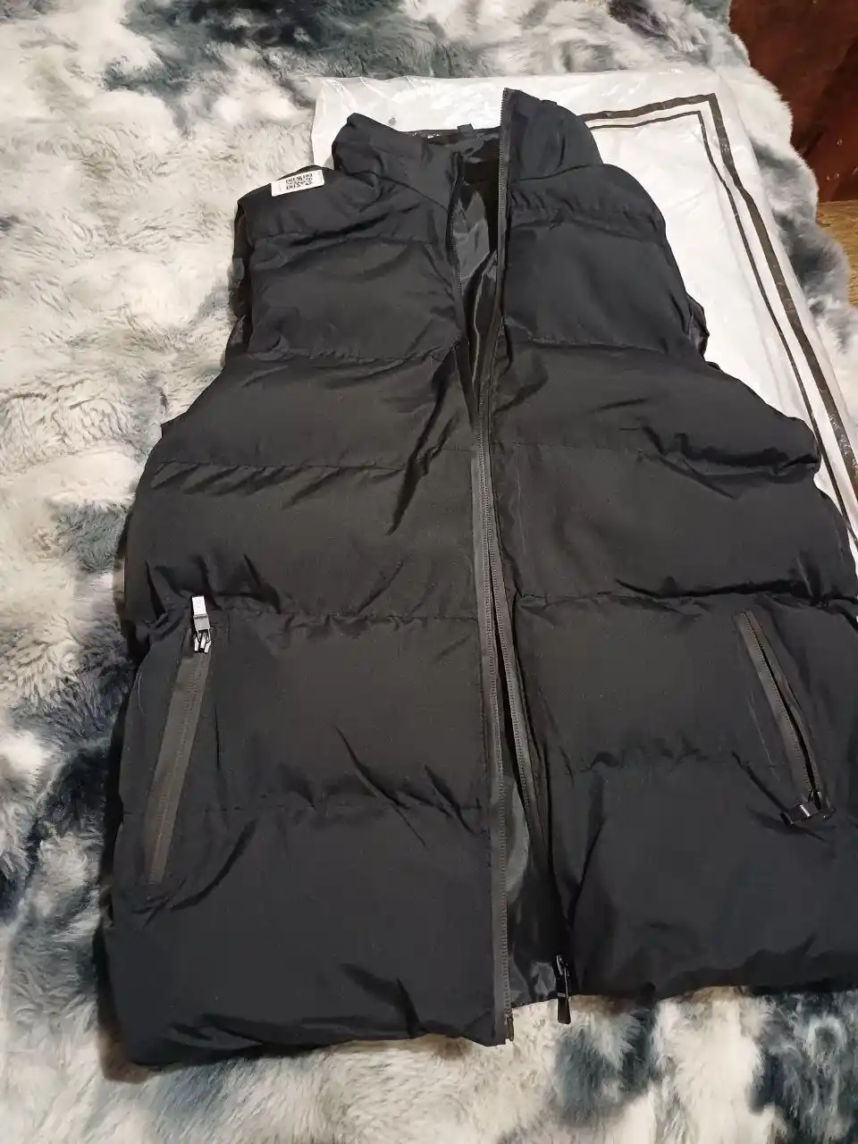 Erkaklar uchun yelek izolyatsiya qilingan, yengsiz, mavsumiy