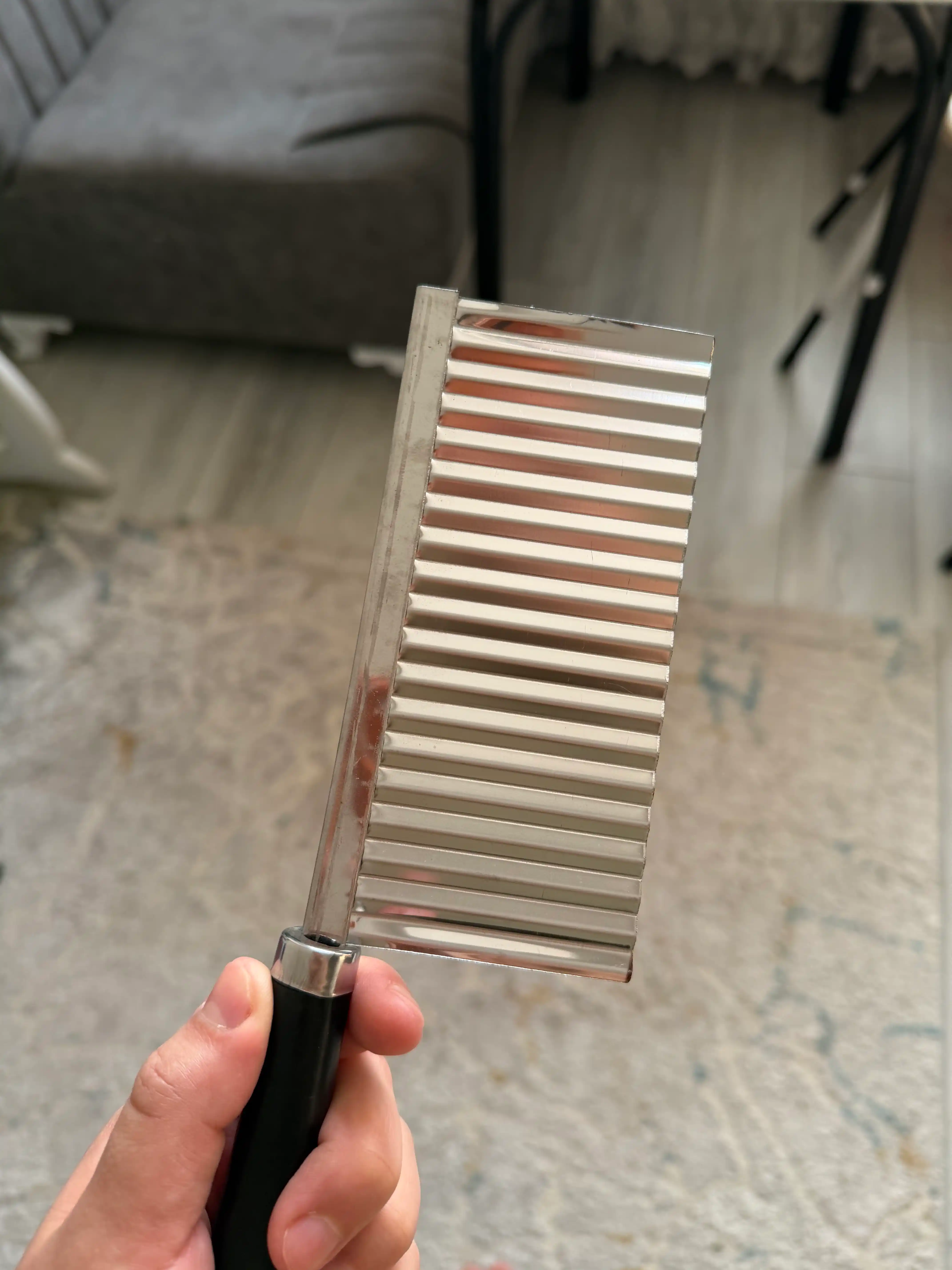 Sabzavotlar, kartoshka fri va mevalar uchun figurali pichoq