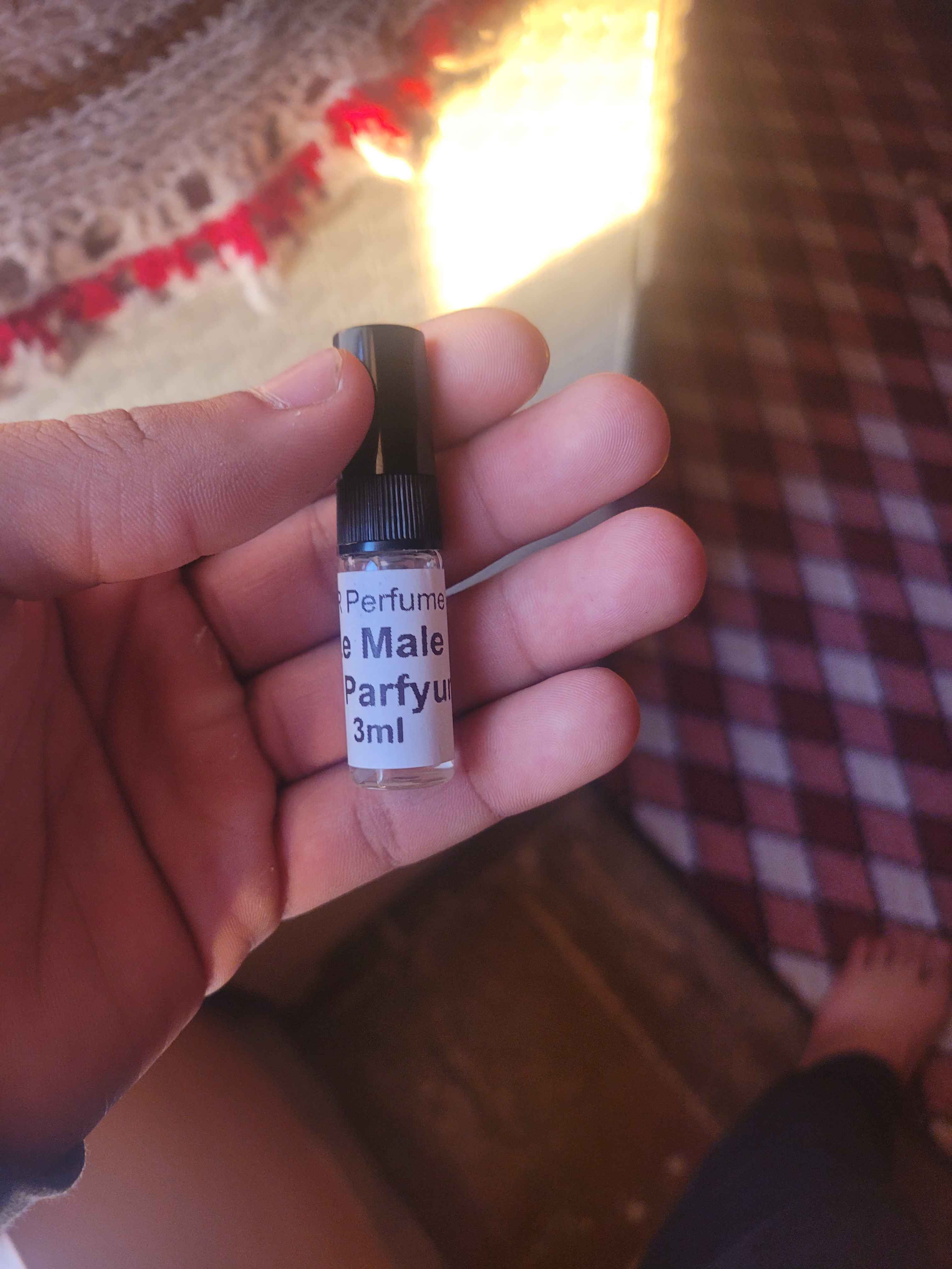 Atir Jean Paul Gaultier Le Male Le Parfum erkaklar uchun, Fransiya