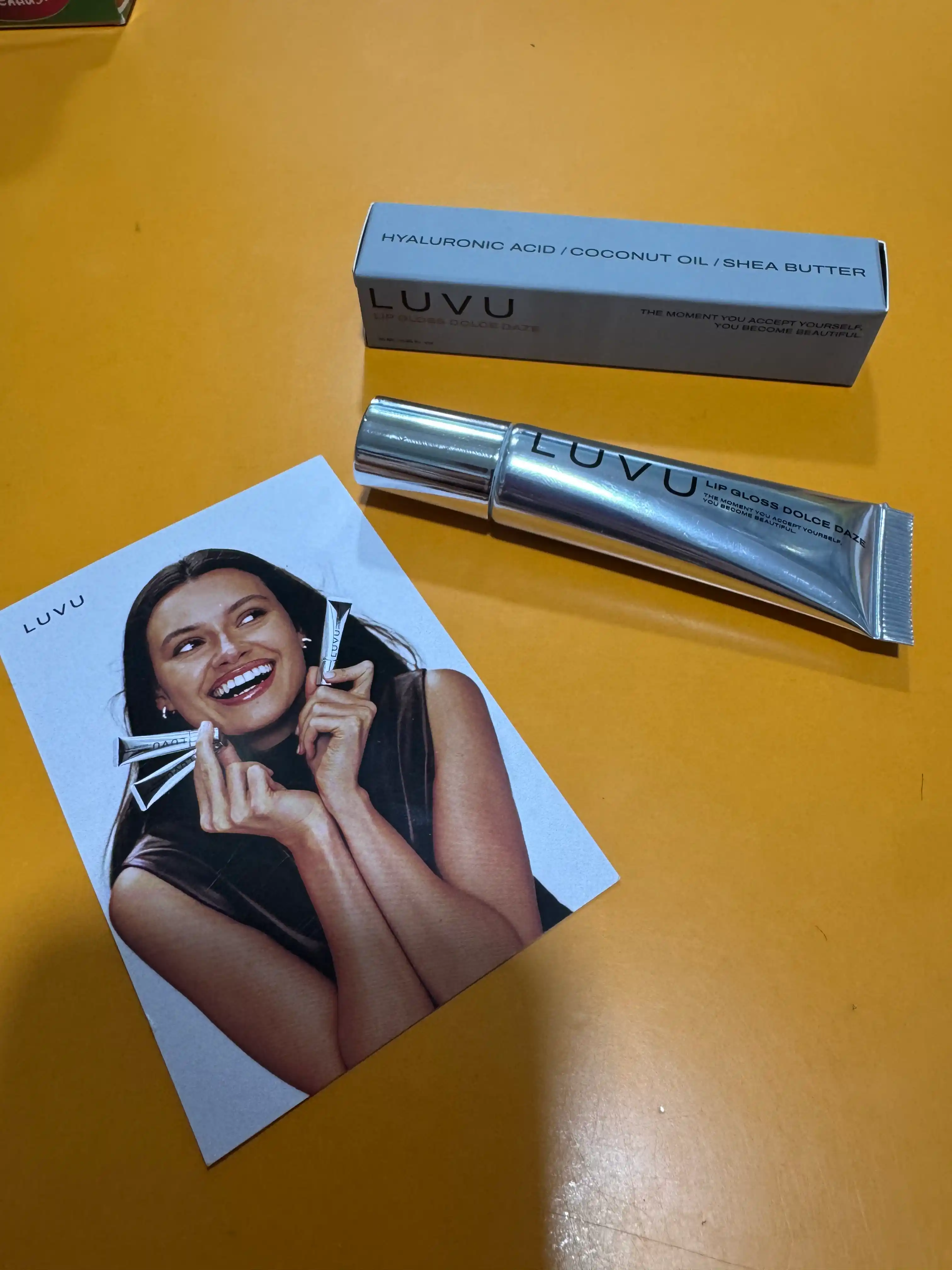 Блеск для губ DOLCE DAZE LUVU, 10 мл