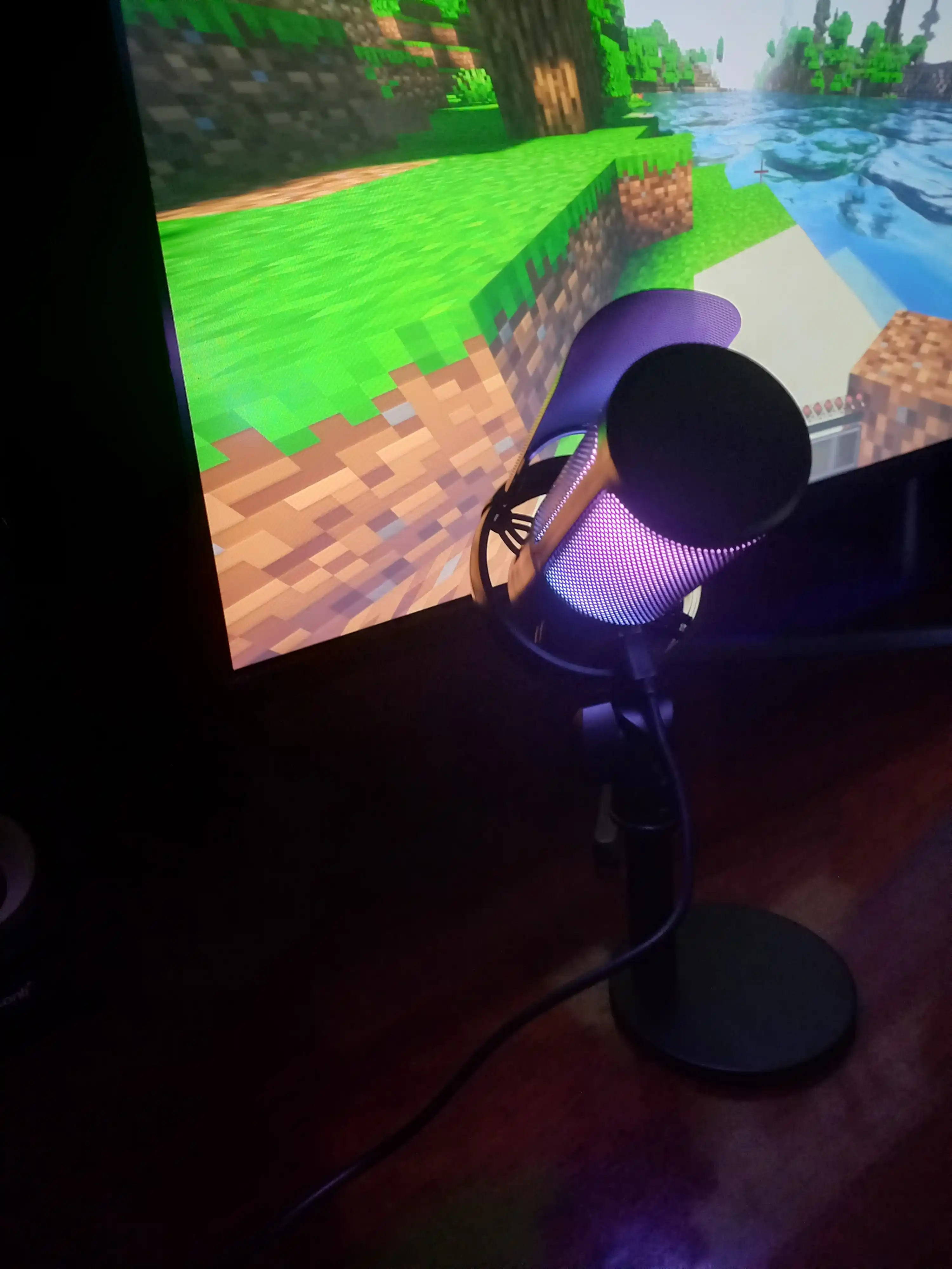 O'yin uchun kondensatorli RGB mikrofon ME6S, pop-filtr va stend bilan