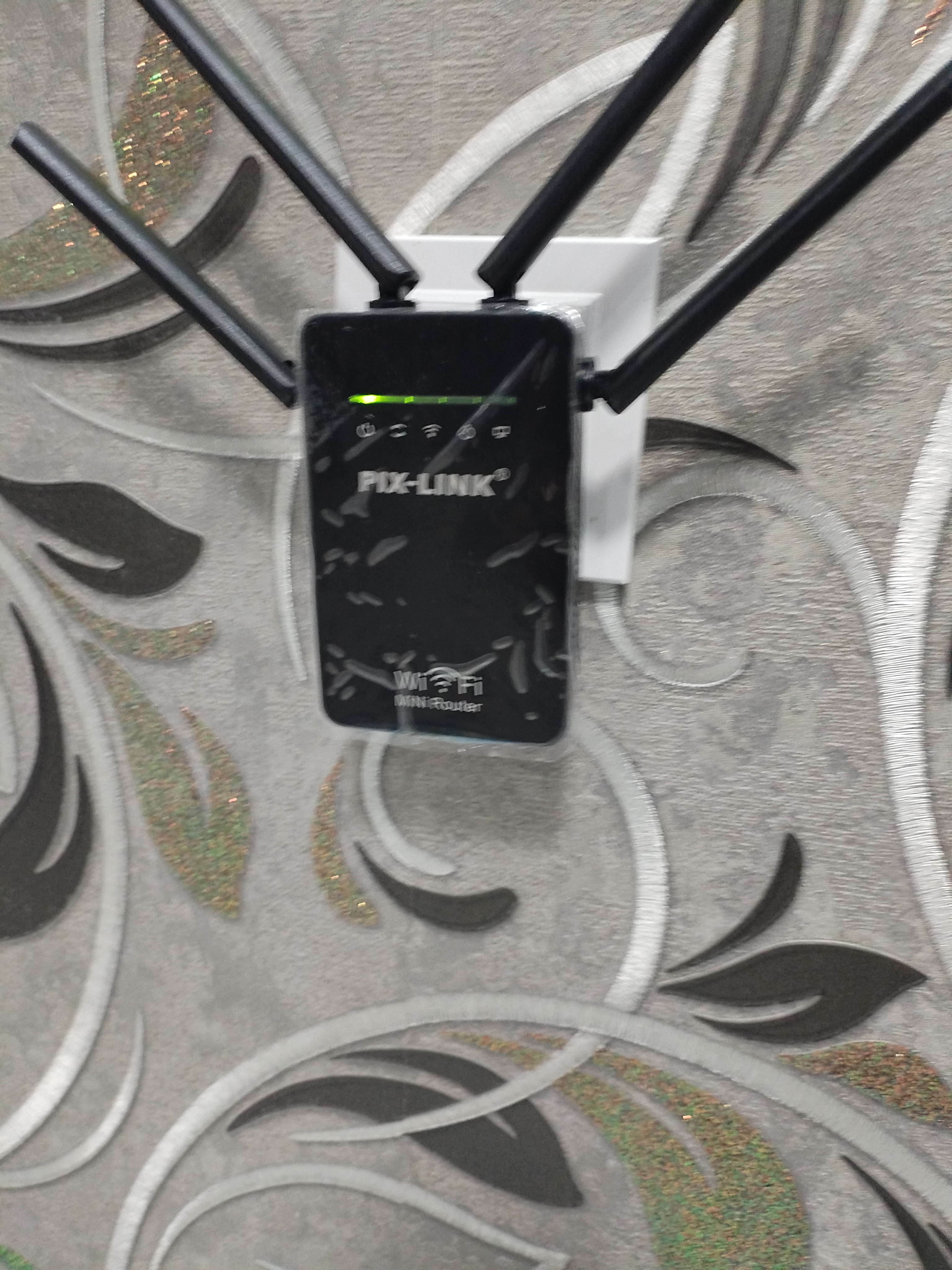Усилитель сигнала Wi-Fi мини-роутер, репитер 3 в 1 Pix-link LV-WR09