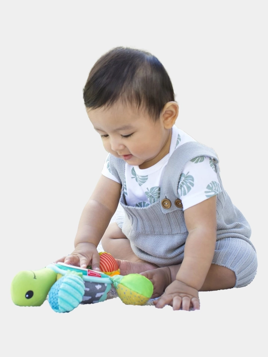Подвесная игрушка Infantino мягкая черепашка с зеркальцем