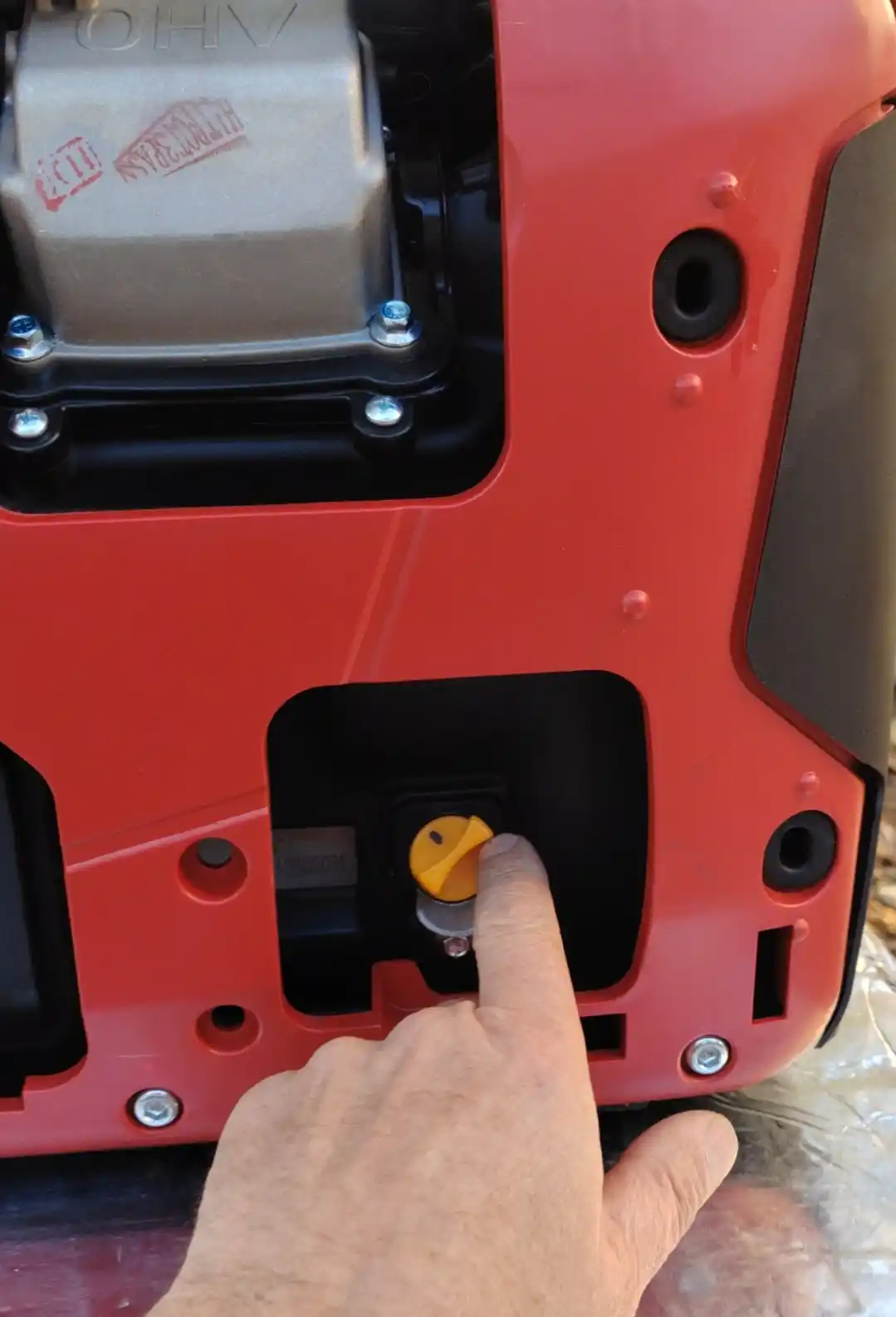 Generator invertorli Senci SC3500i-BL, shovqinsiz benzinli maksimal quvvati 3,5 kVt