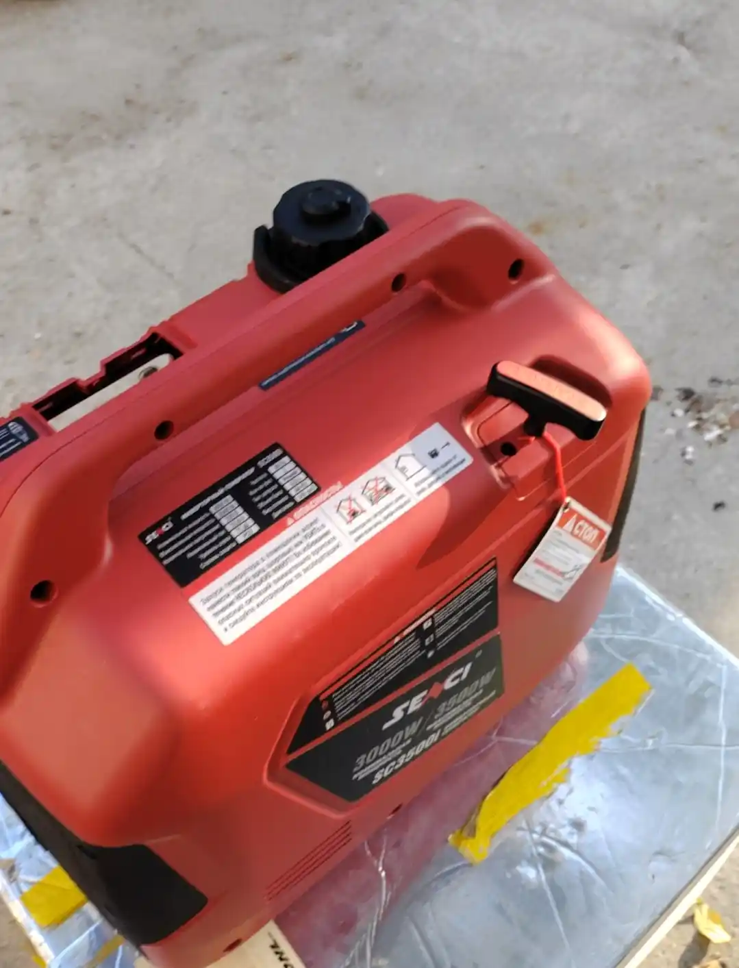 Generator invertorli Senci SC3500i-BL, shovqinsiz benzinli maksimal quvvati 3,5 kVt