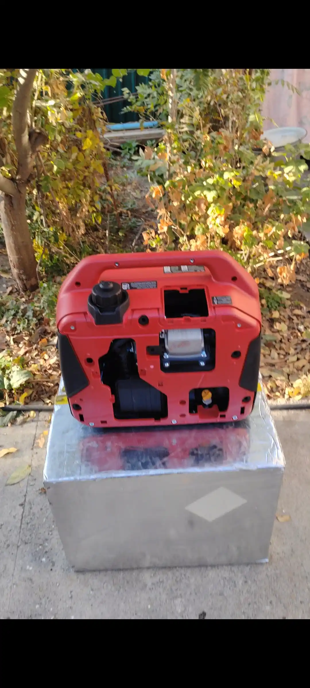 Generator invertorli Senci SC3500i-BL, shovqinsiz benzinli maksimal quvvati 3,5 kVt