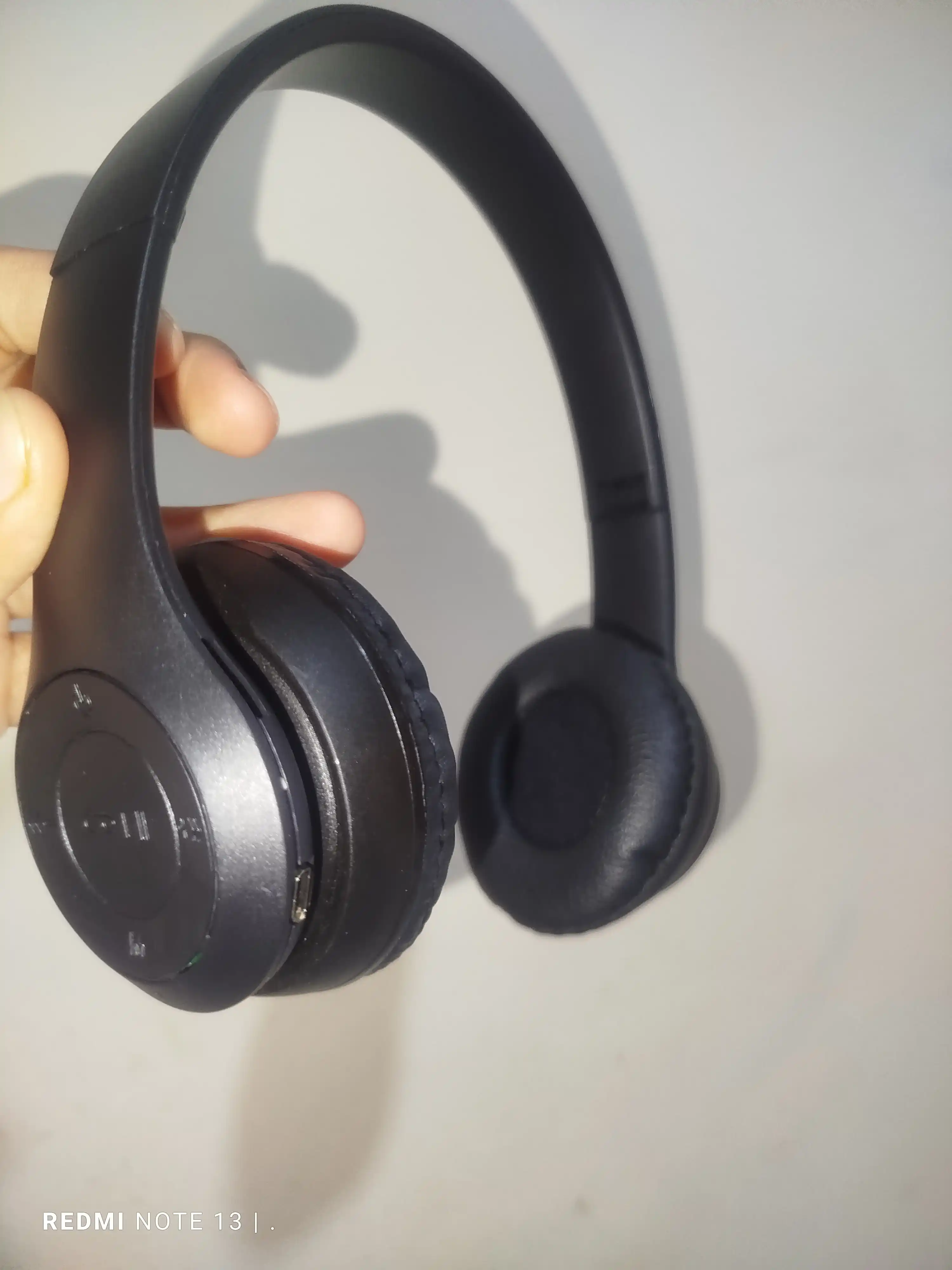 Simsiz Bluetooth quloqchinlar P47, mikrofon, radio va fleshka uyasi bilan