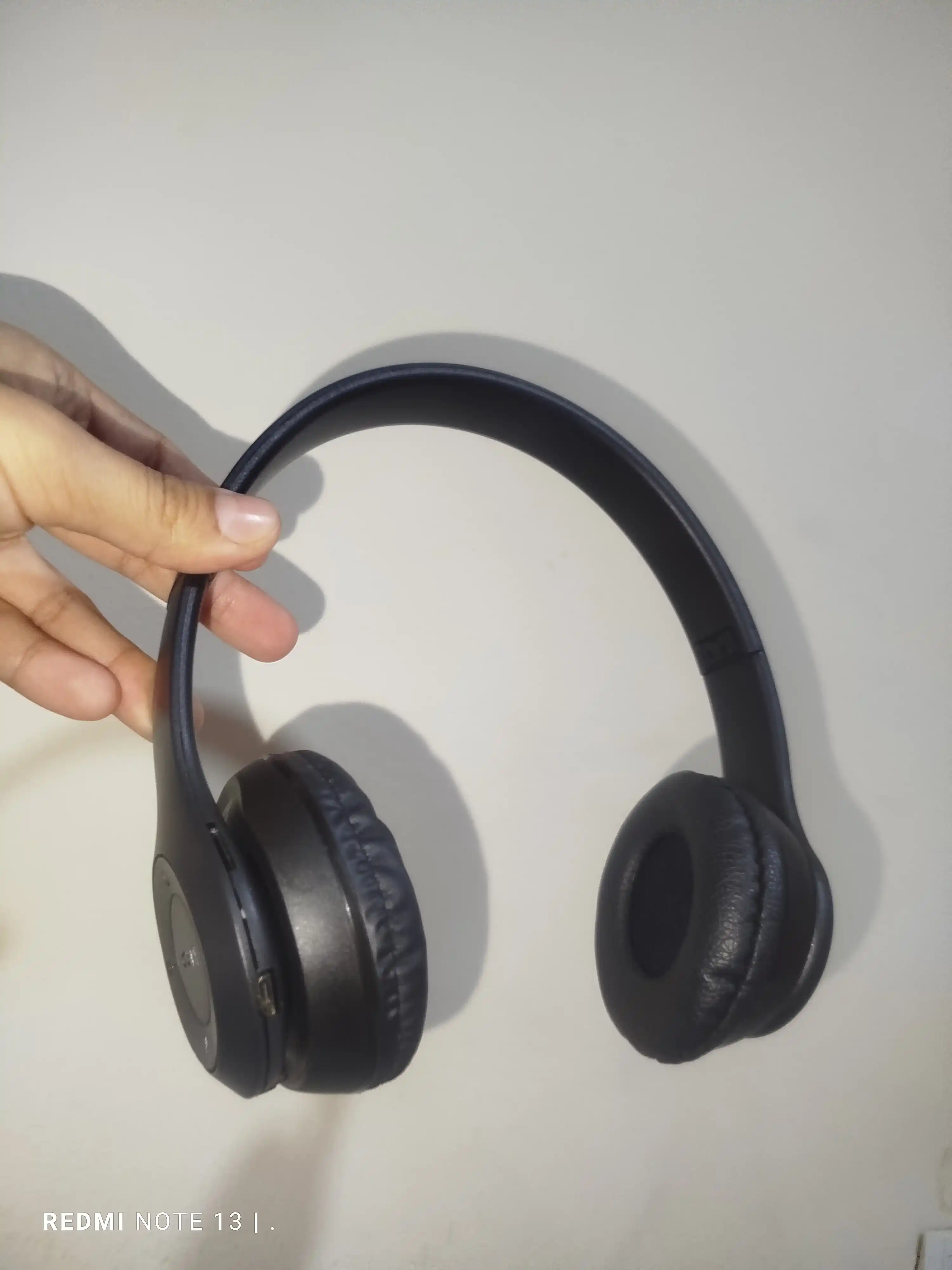 Simsiz Bluetooth quloqchinlar P47, mikrofon, radio va fleshka uyasi bilan
