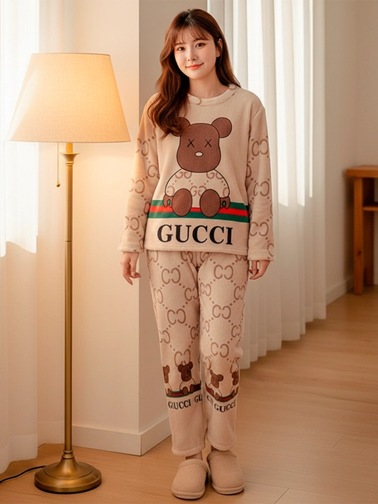 Pijama ayollar uchun