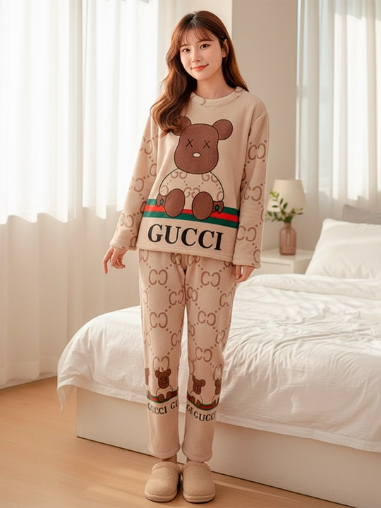 Pijama ayollar uchun