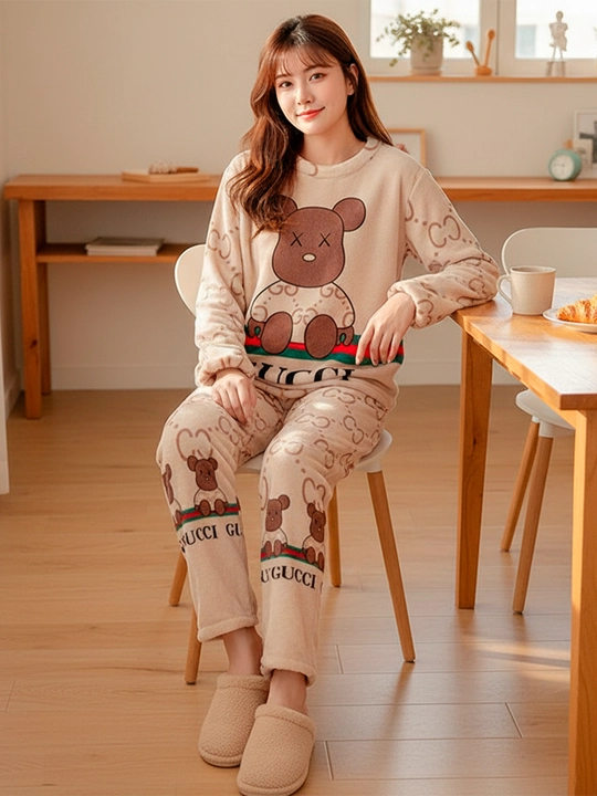 Pijama ayollar uchun