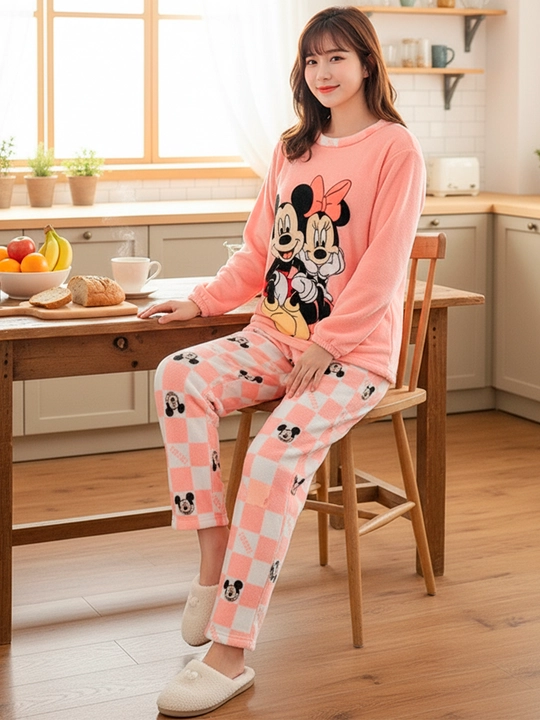 Pijama ayollar uchun