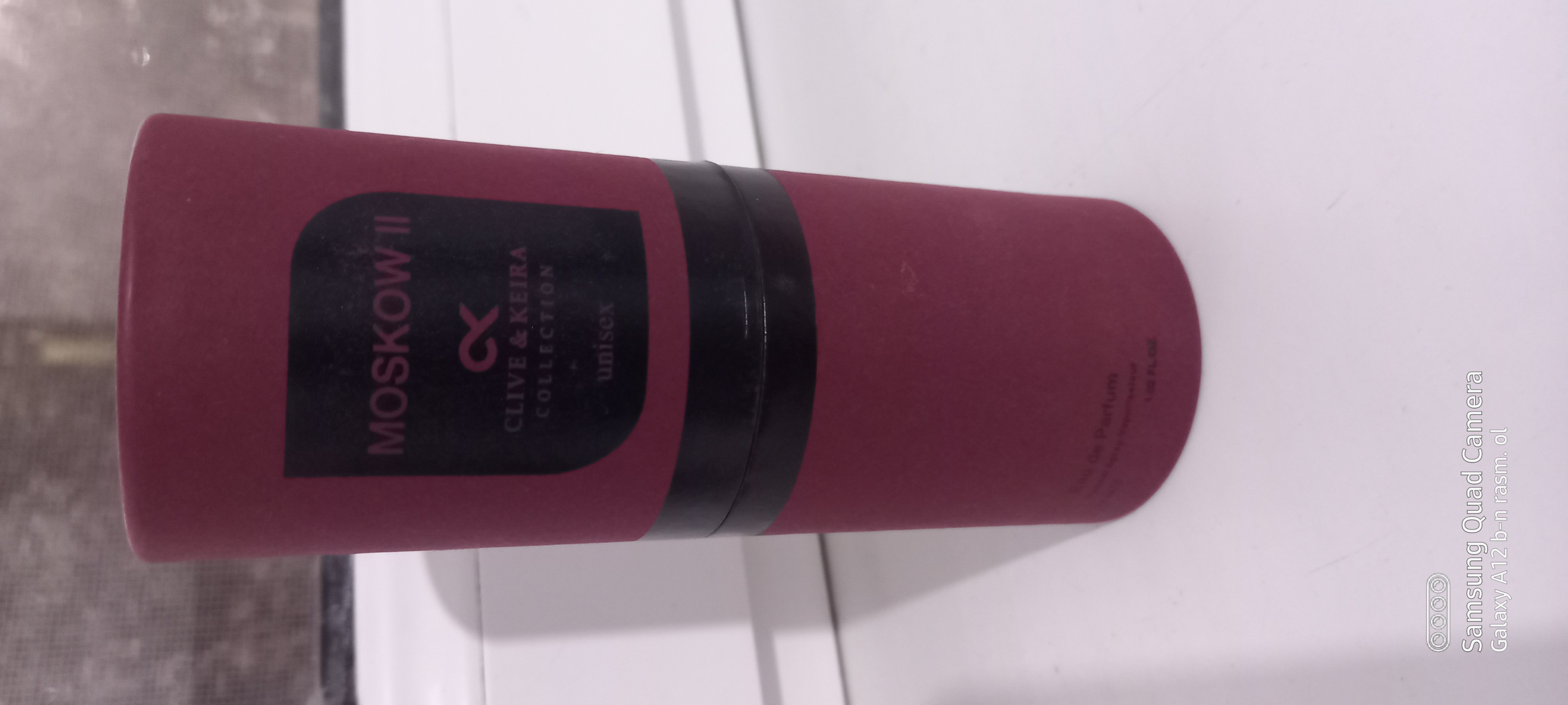 Parfyumlangan suv CLIVE & KEIRA Moscow 2, Molecules Escentric 02, uniseks atir, 30 ml