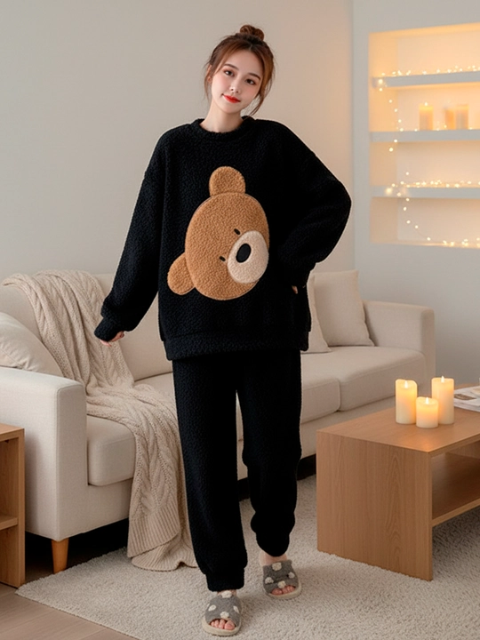 Ayollar uchun pijama tepa past
