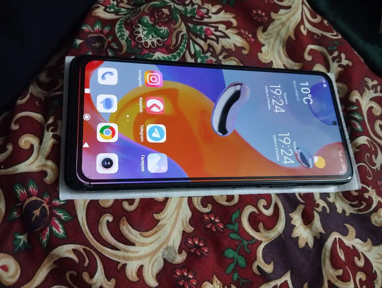 Telfon ekran himoya oynasi  REDMI NOTE hamma modellariga bor