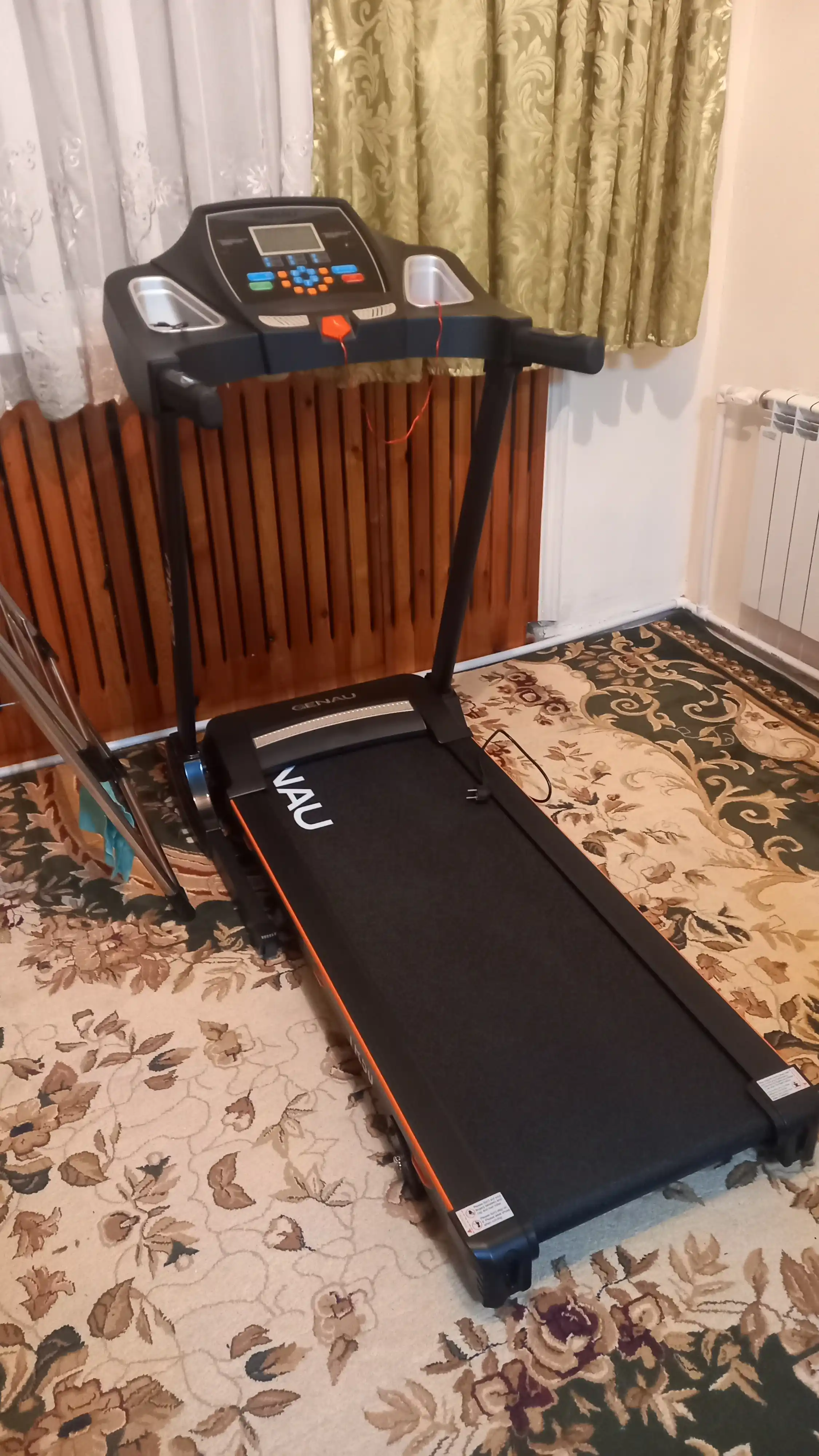 Беговая дорожка Genau TR50, электродвигатель Schlumdenger, вес 120 кг, RT2-10A