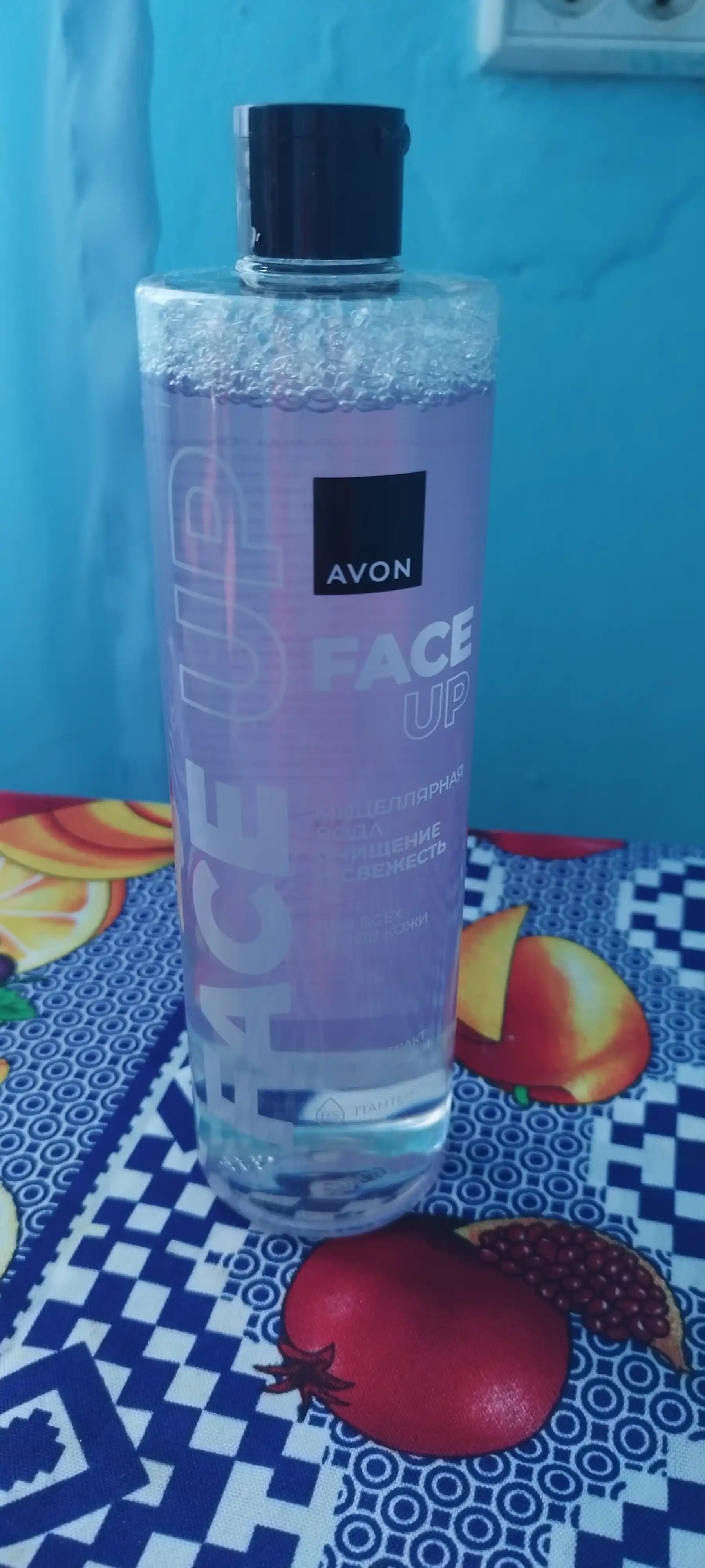 Avon Face Up seriyali "Tozalash va yangilik" mitsellyar suvi, 500 ml