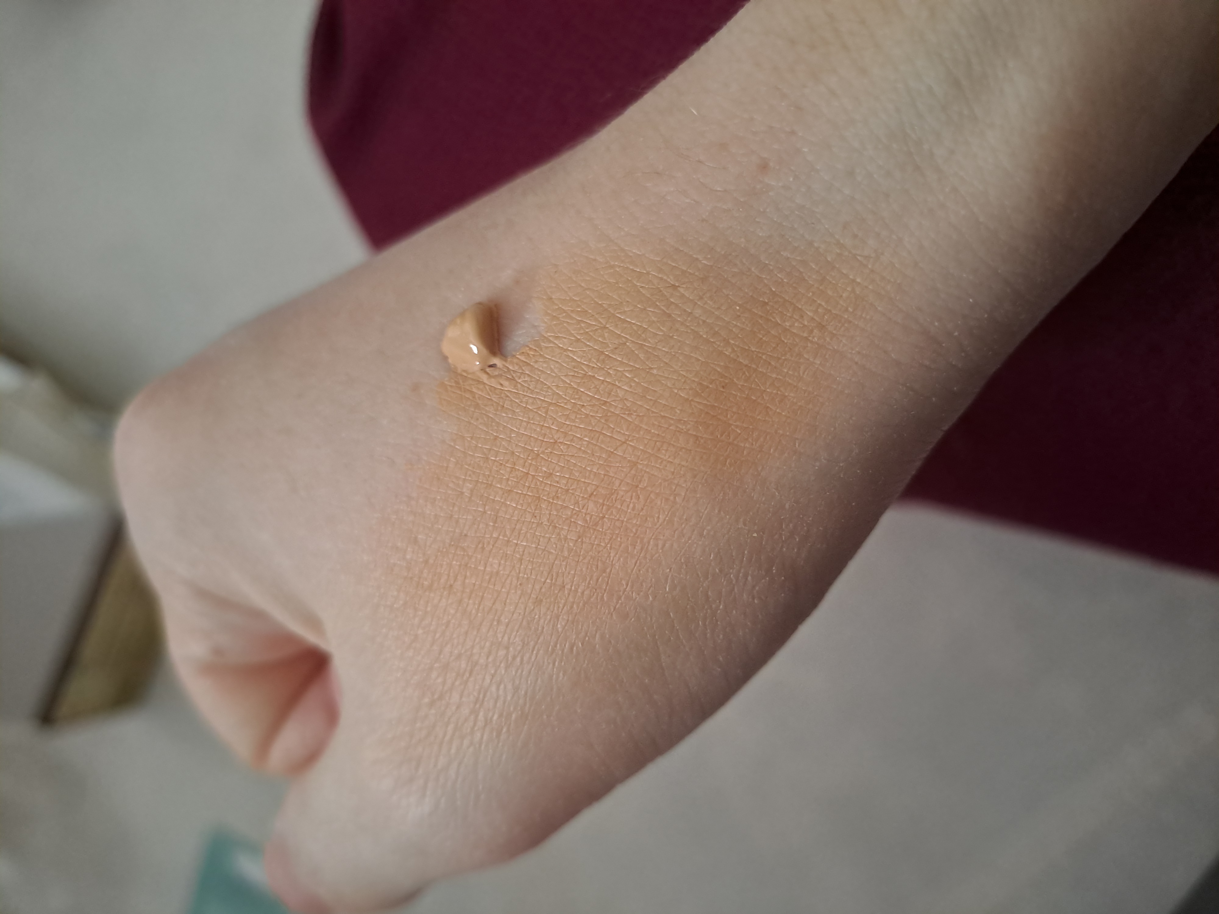 Tonal krem, emelie SPF 25 makiyaj asosi, namlantiruvchi, xira tusli, 45 ml