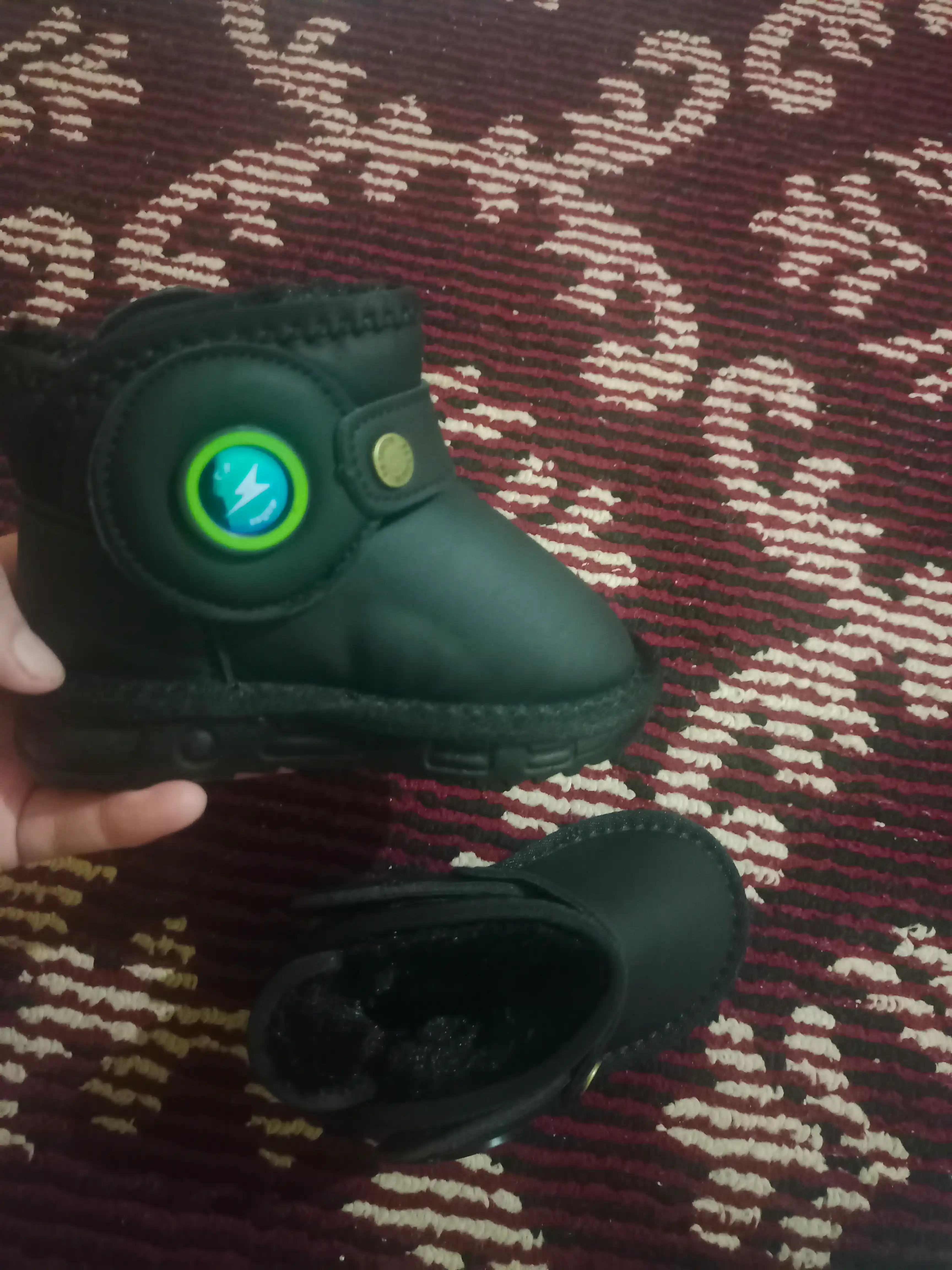 Qadamcha Shoes – Bolalar uchun qishki uggilar / etiklar