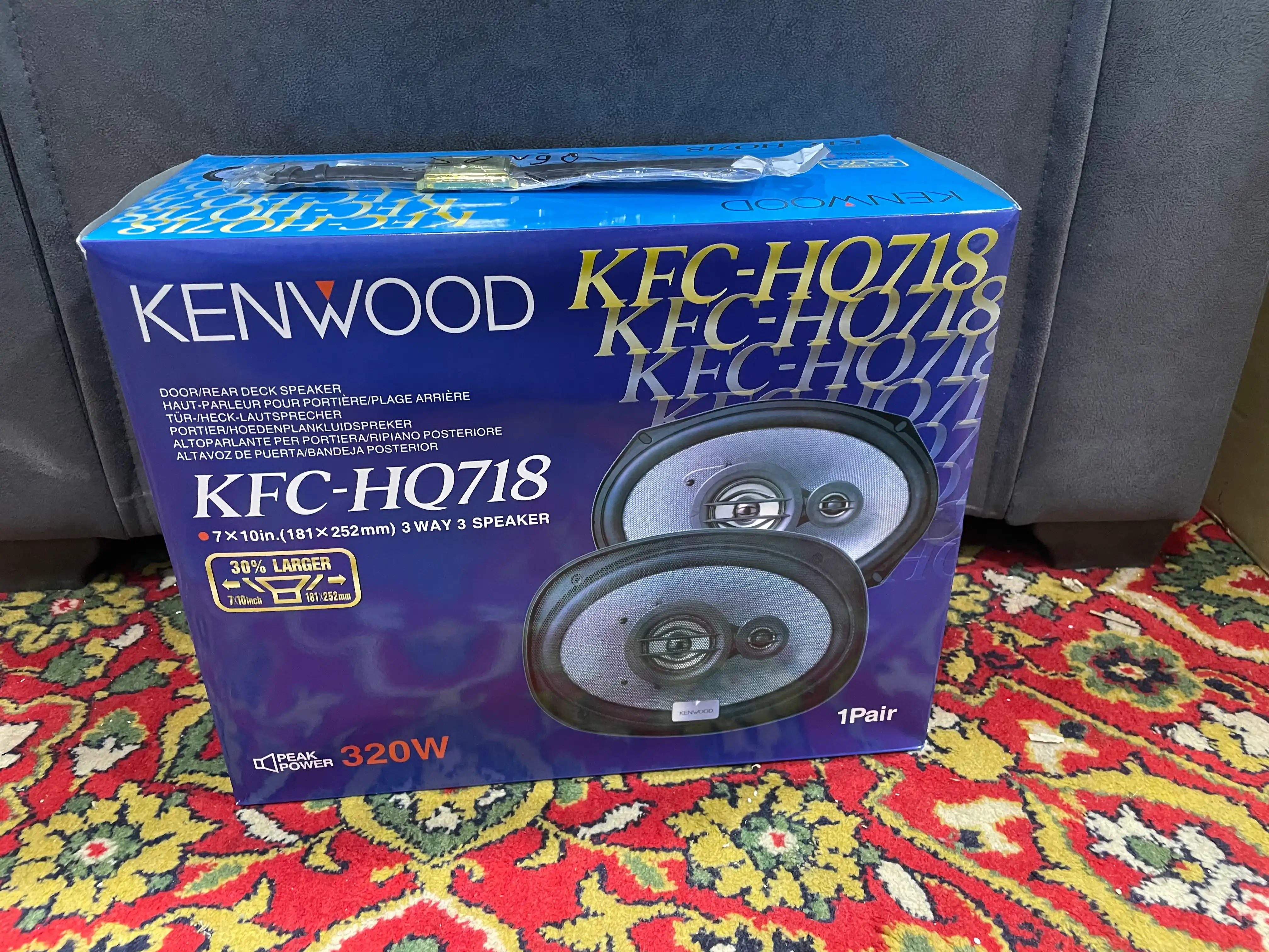 Колонка Kenwood — это та же знаменитая легенда Kfc-hq 718 Bass 2 голоса чистые