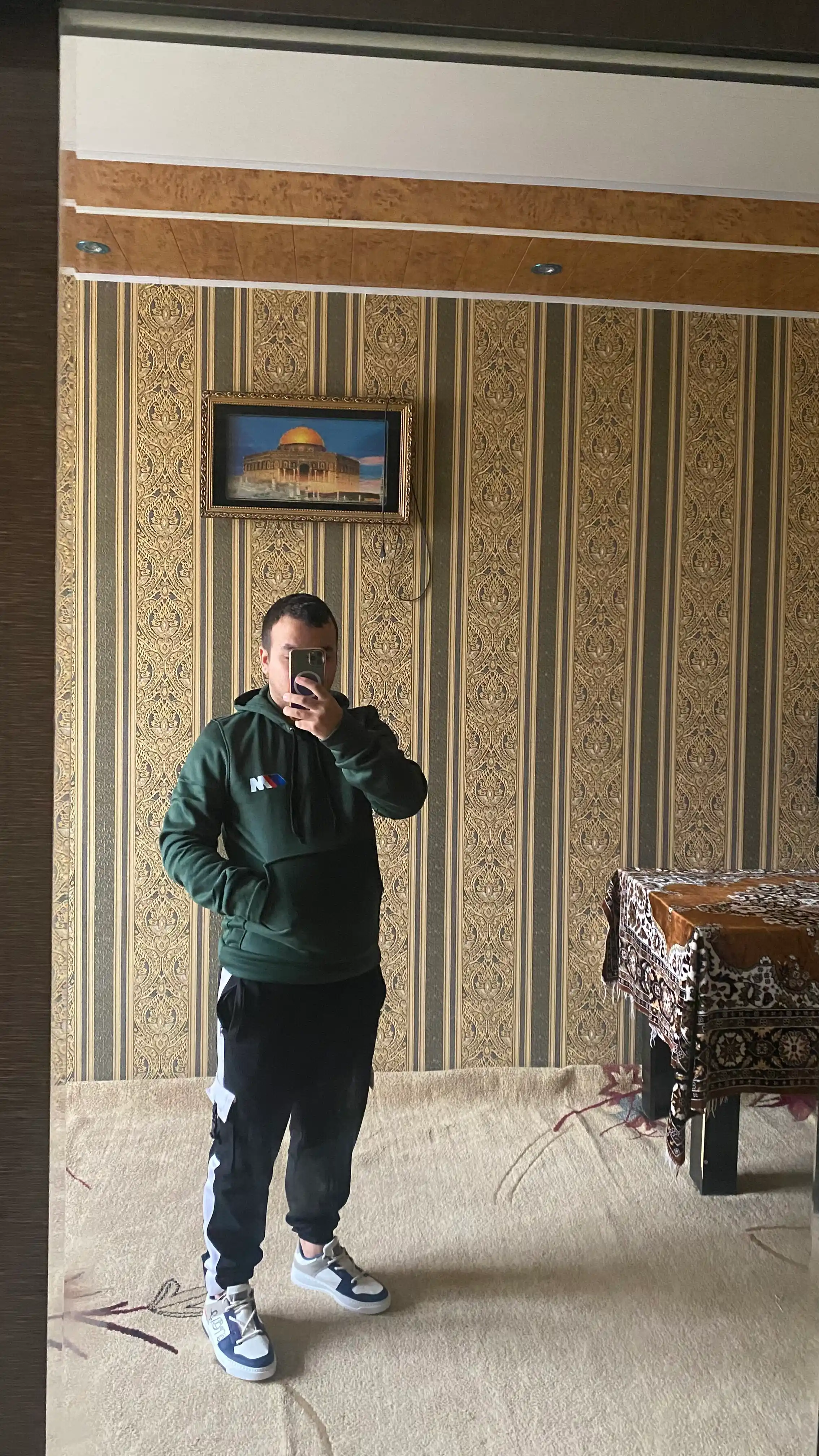 "M-L-XL" o‘lchamli, 52-54-56 o‘lchamli, issiq sochli, kapyushonli erkak xudi