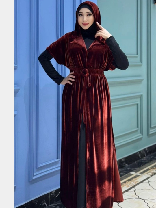 Abaya Vecherniy ko`ylak — kapyushonli Abaya Dvoyka.Kiyimlar to`plami
