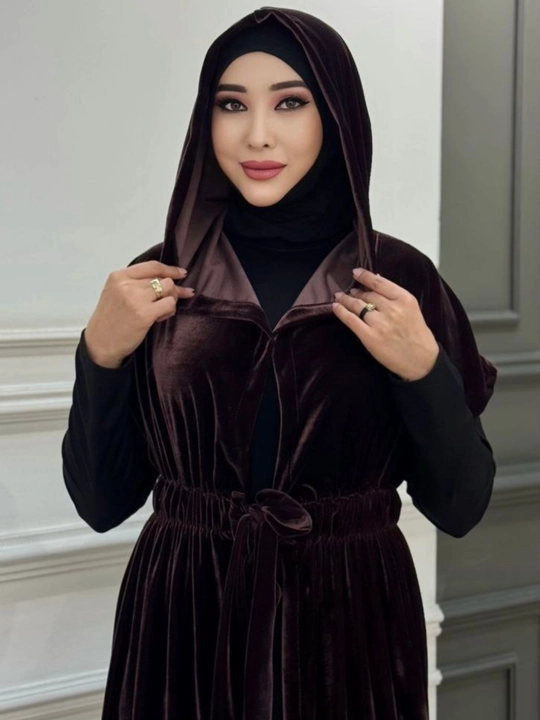 Abaya Vecherniy ko`ylak — kapyushonli Abaya Dvoyka.Kiyimlar to`plami