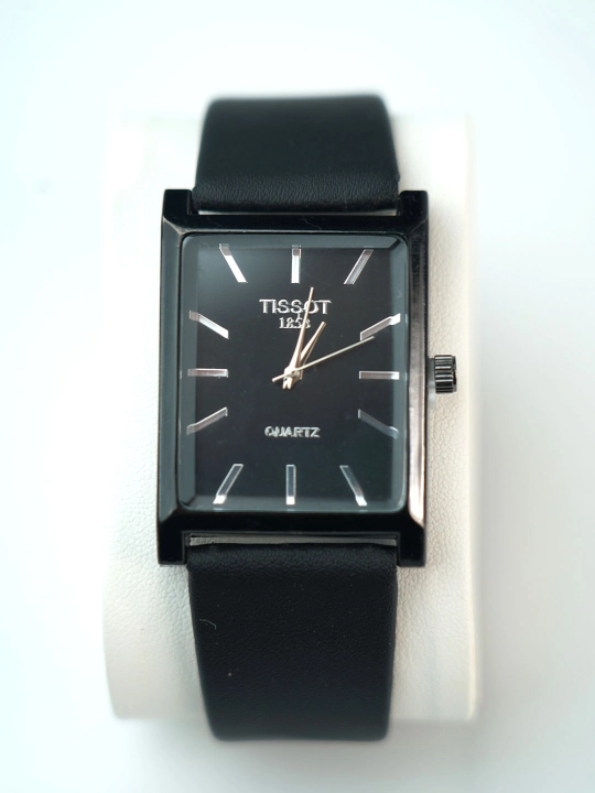 Tissot Classic Rectangle — Elegant erkaklar soati