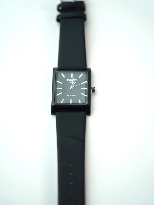 Tissot Classic Rectangle — Elegant erkaklar soati
