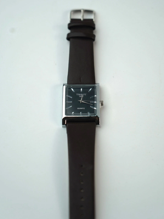 Tissot Classic Rectangle — Elegant erkaklar soati