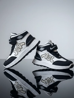 Qora