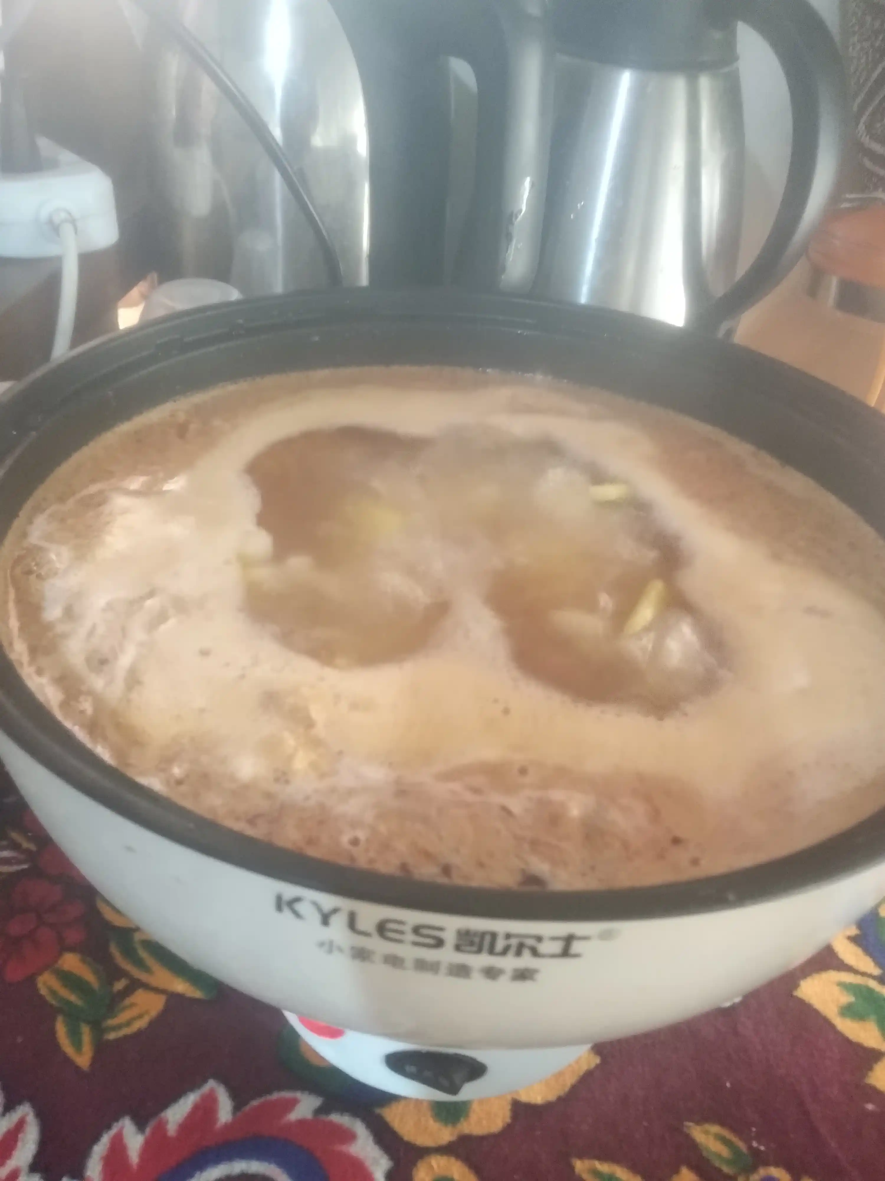 Bug‘ pishirgichli elektr qozon, nabe hot-pot hogo, oshxona uchun texnika
