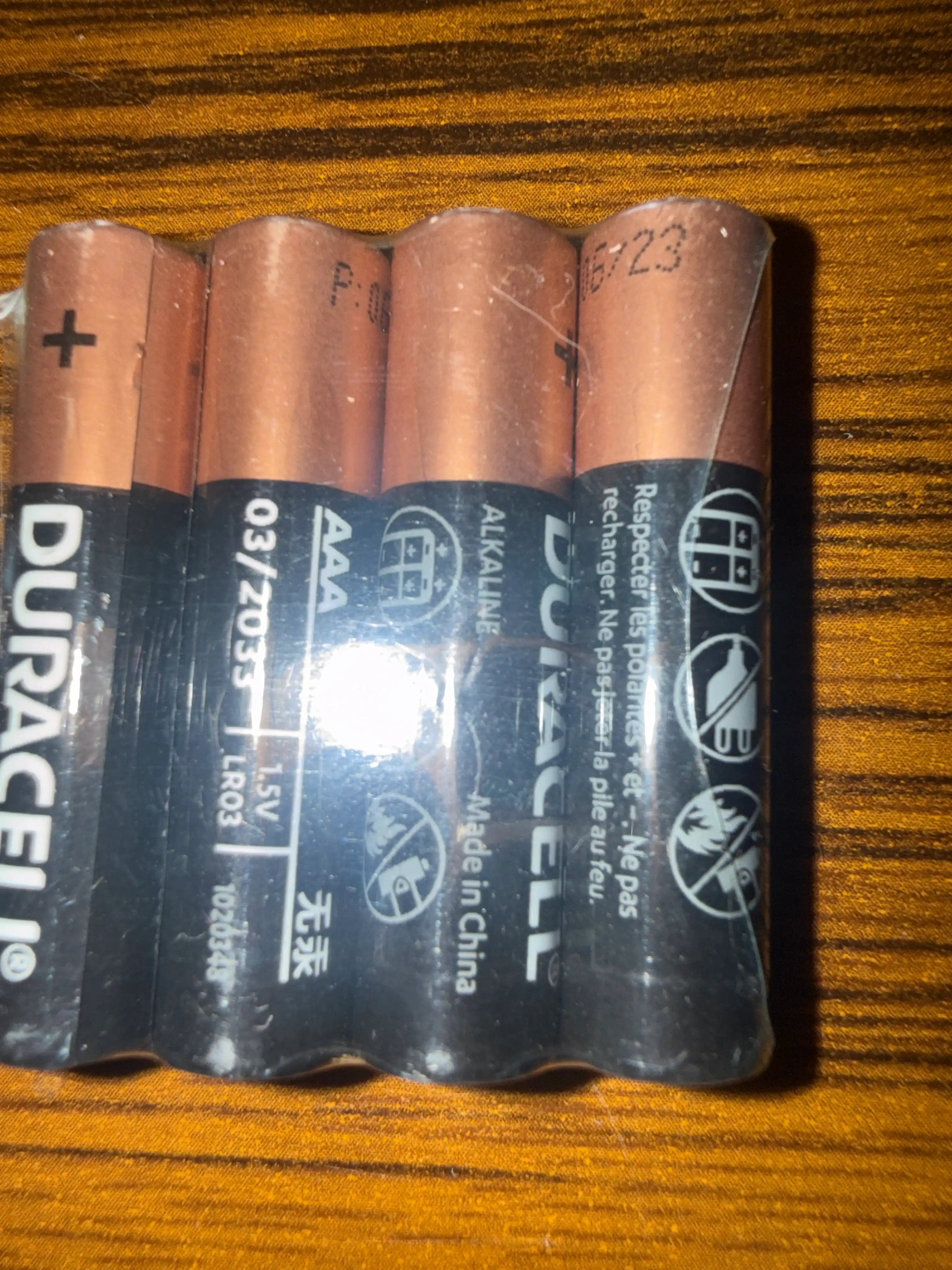 Batareyka Duracell Kichik AAA, 4 dona