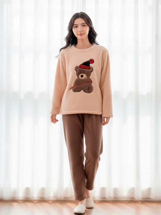 Ayollar momiq pijamasi